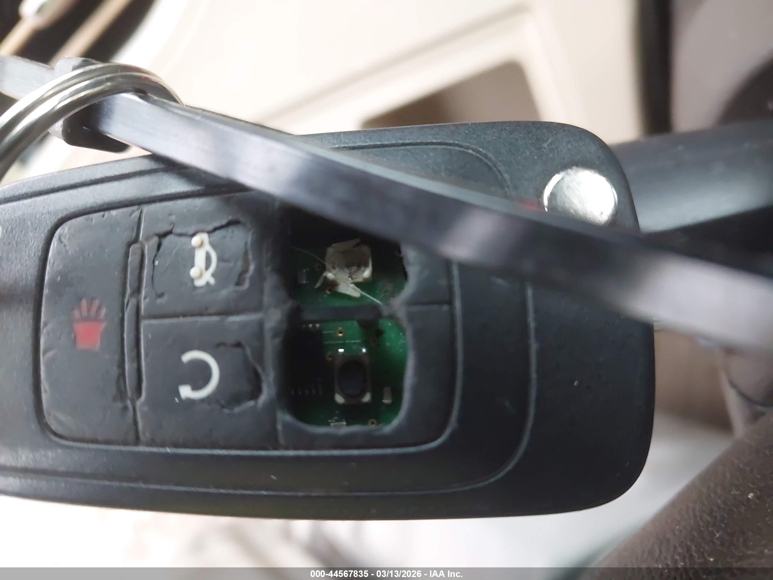 BUICK LACROSSE image 11
