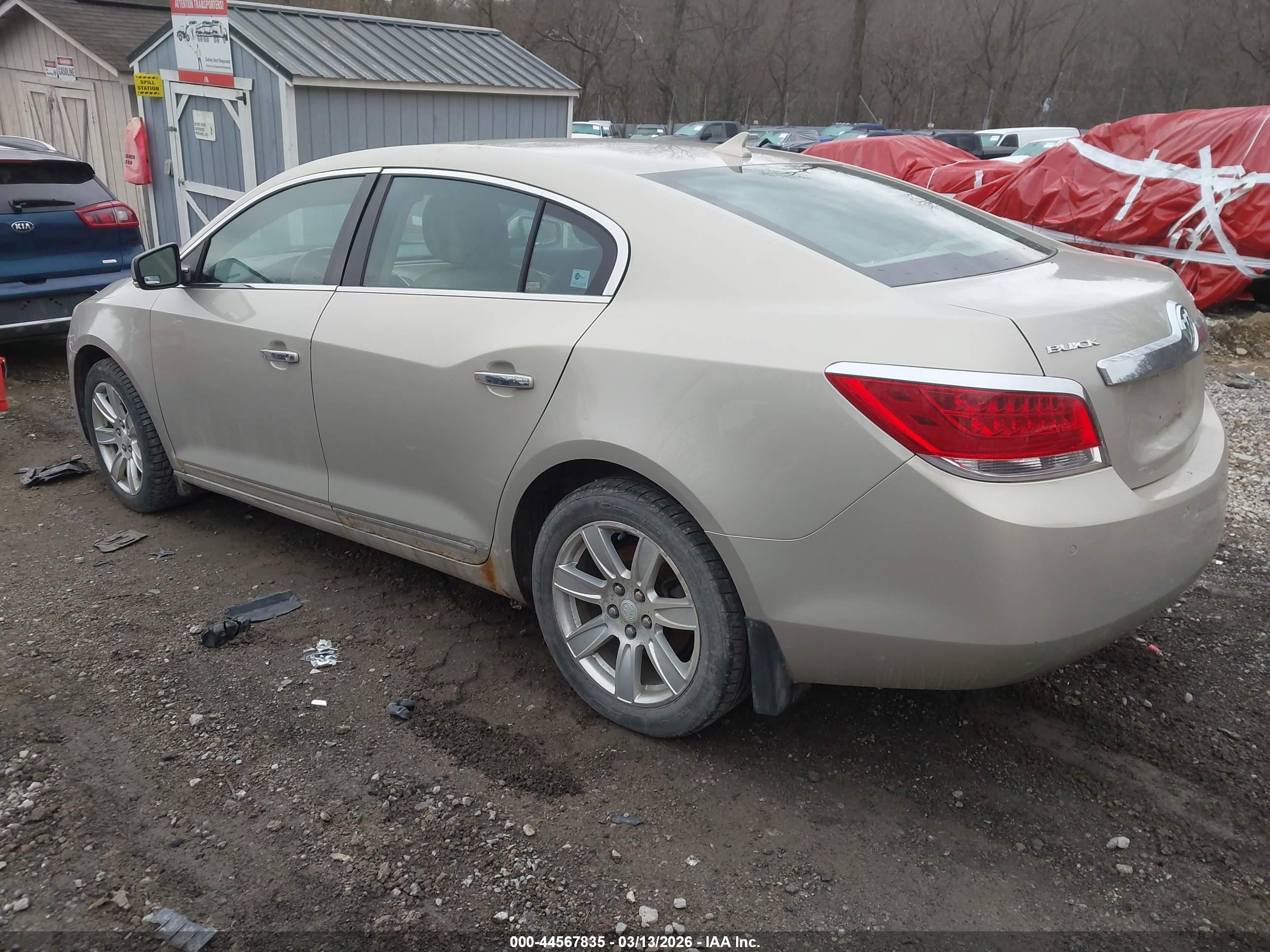 BUICK LACROSSE image 3