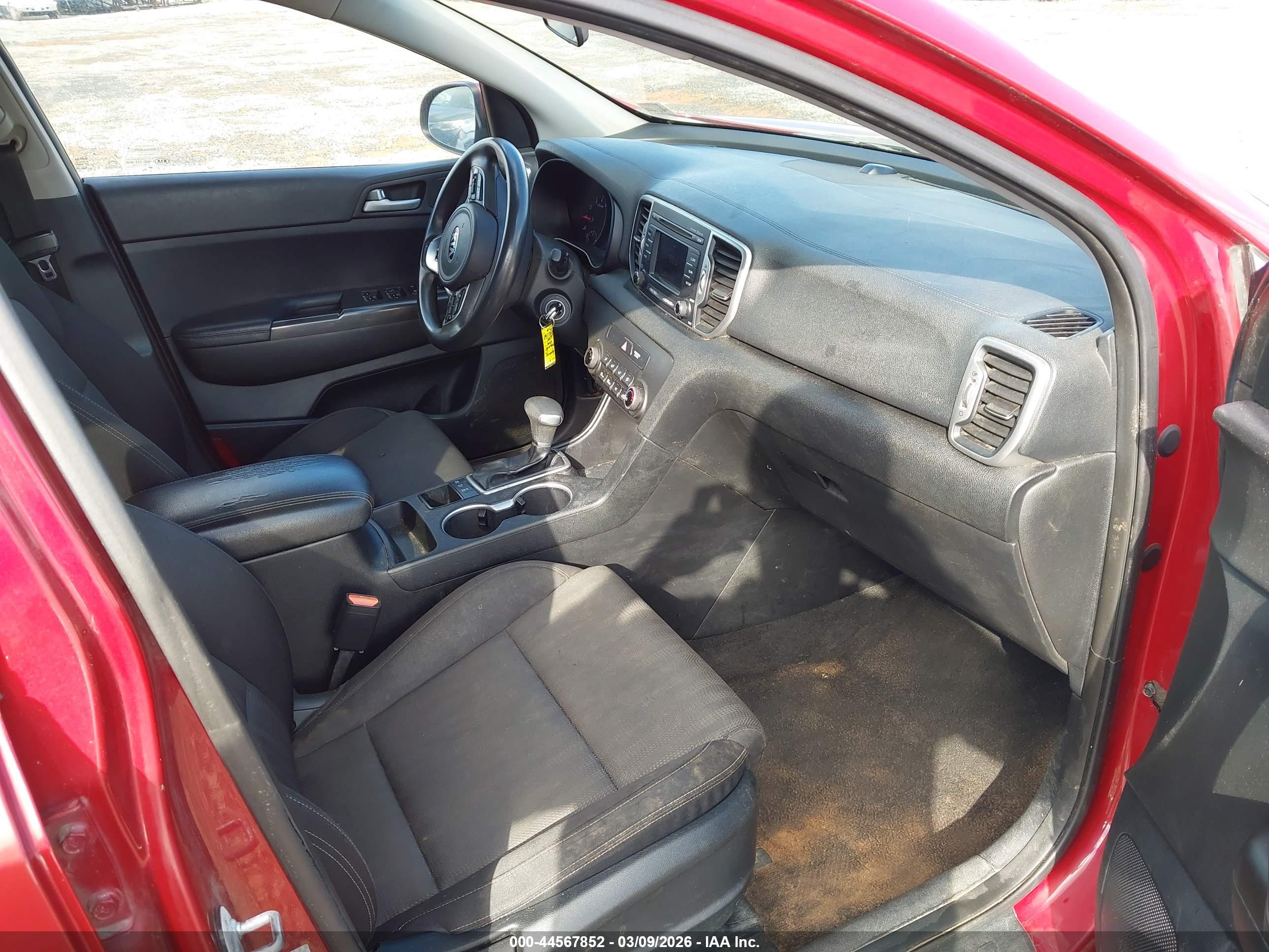 KIA SPORTAGE image 5