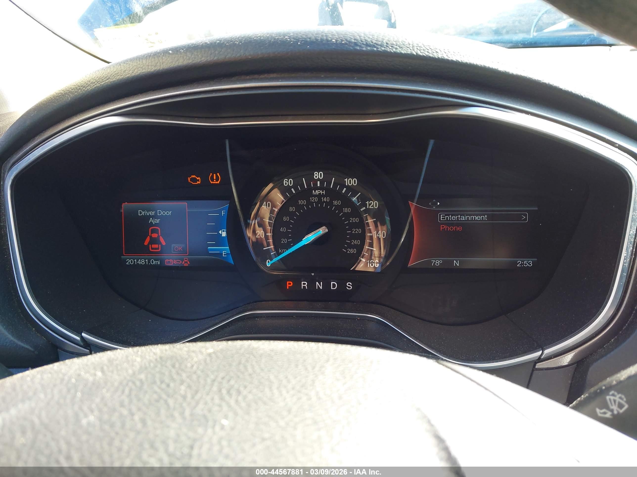 FORD FUSION image 7