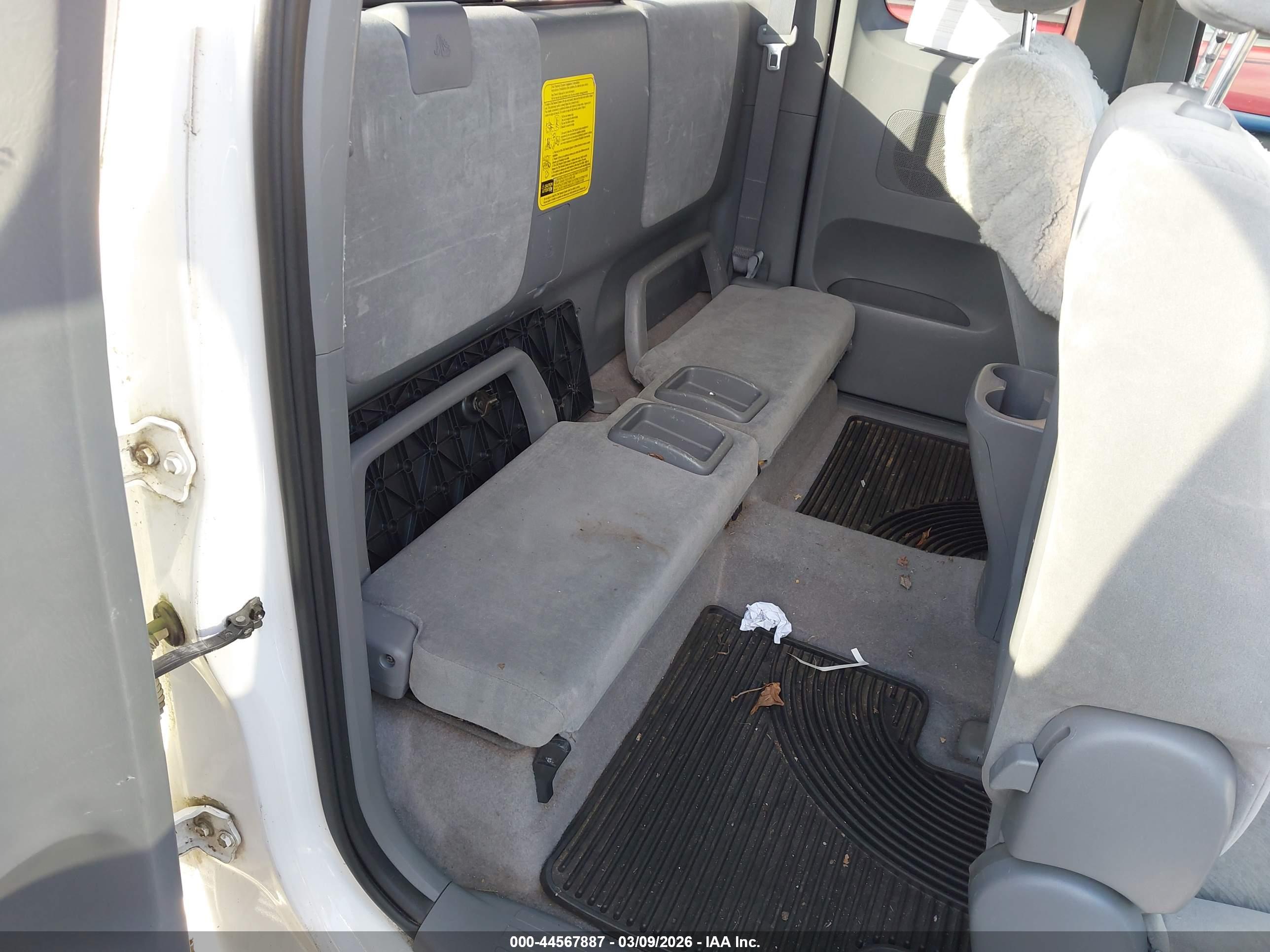TOYOTA TACOMA image 8