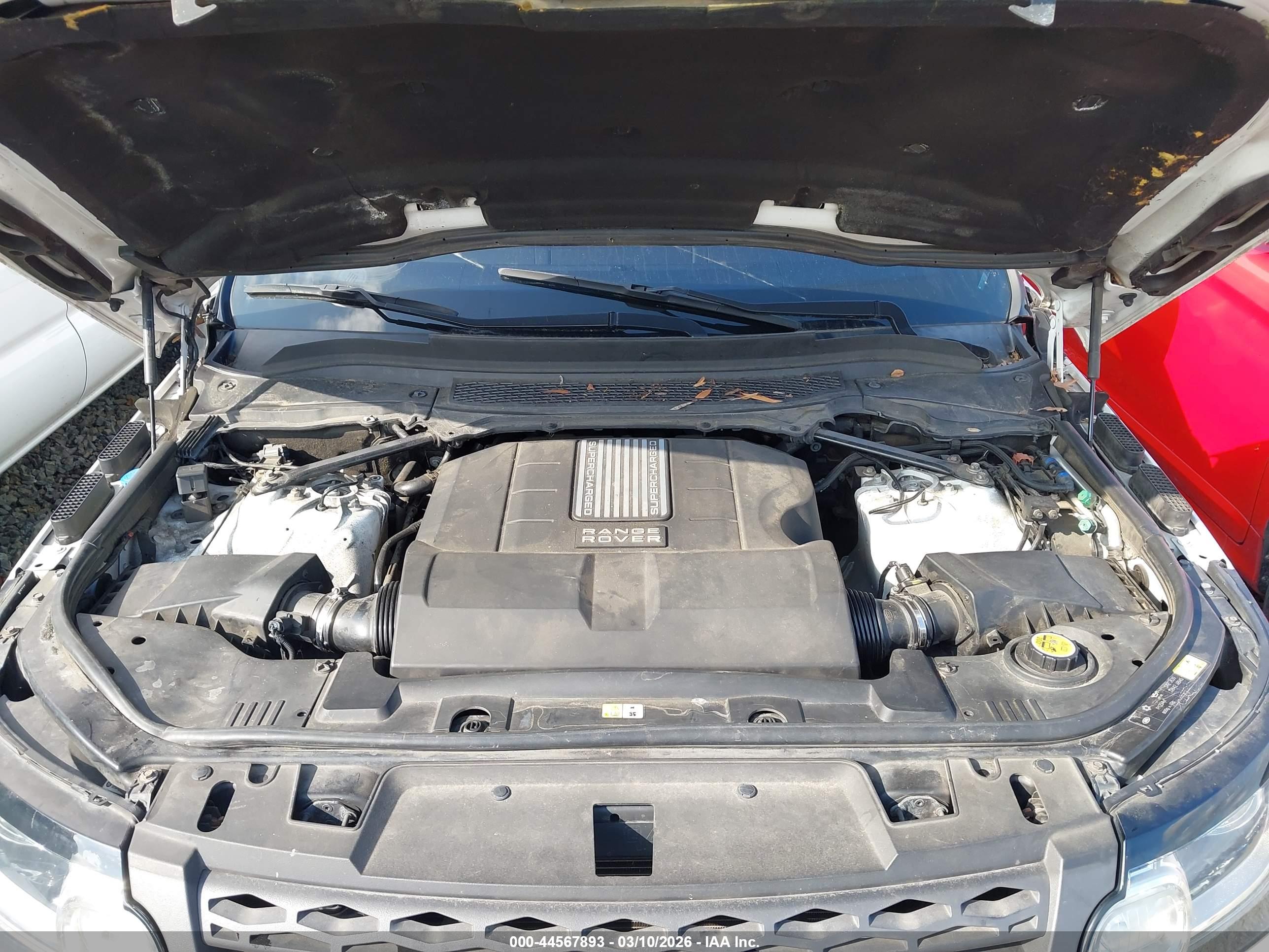 LAND ROVER image 10