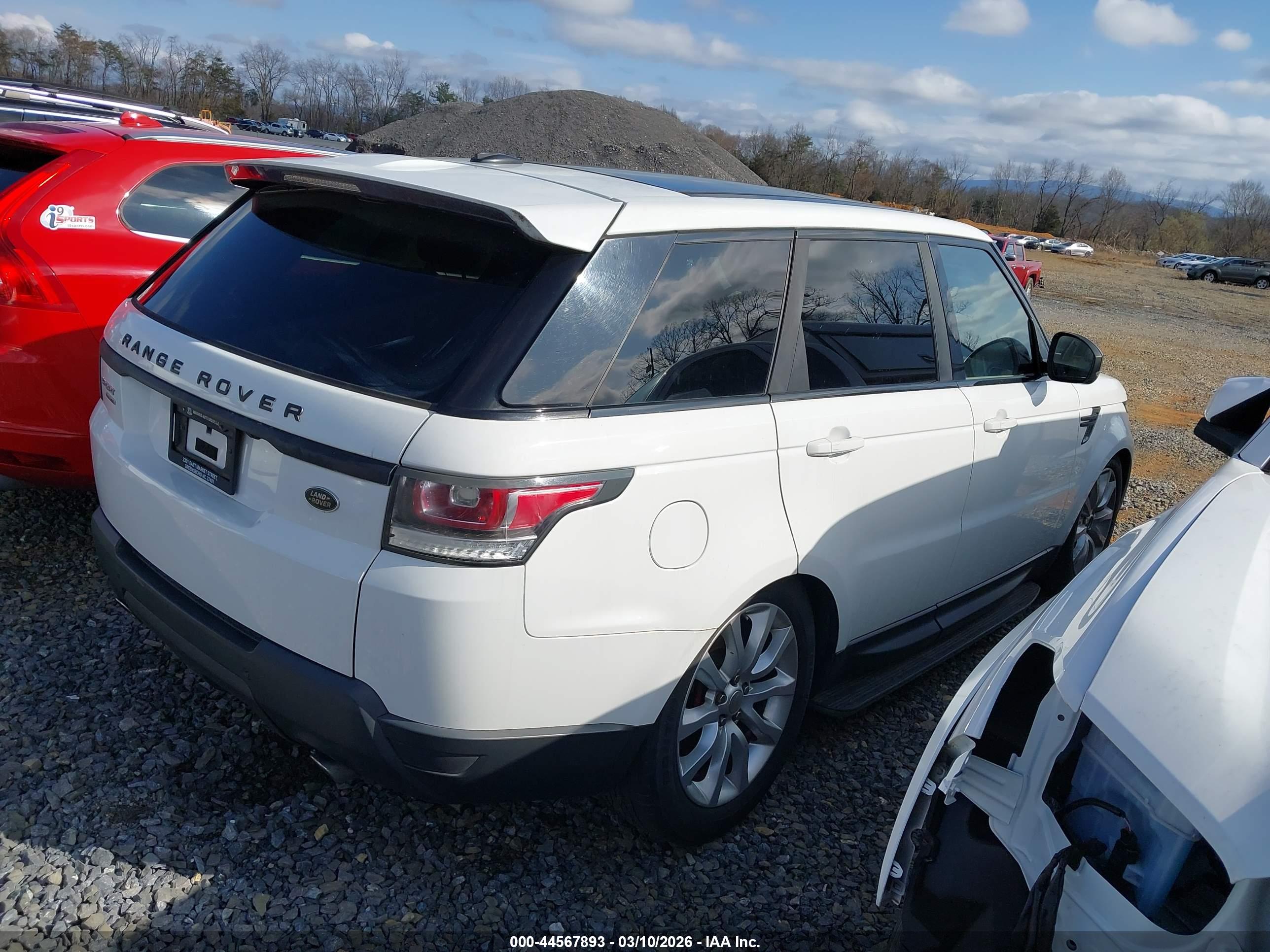 LAND ROVER image 4