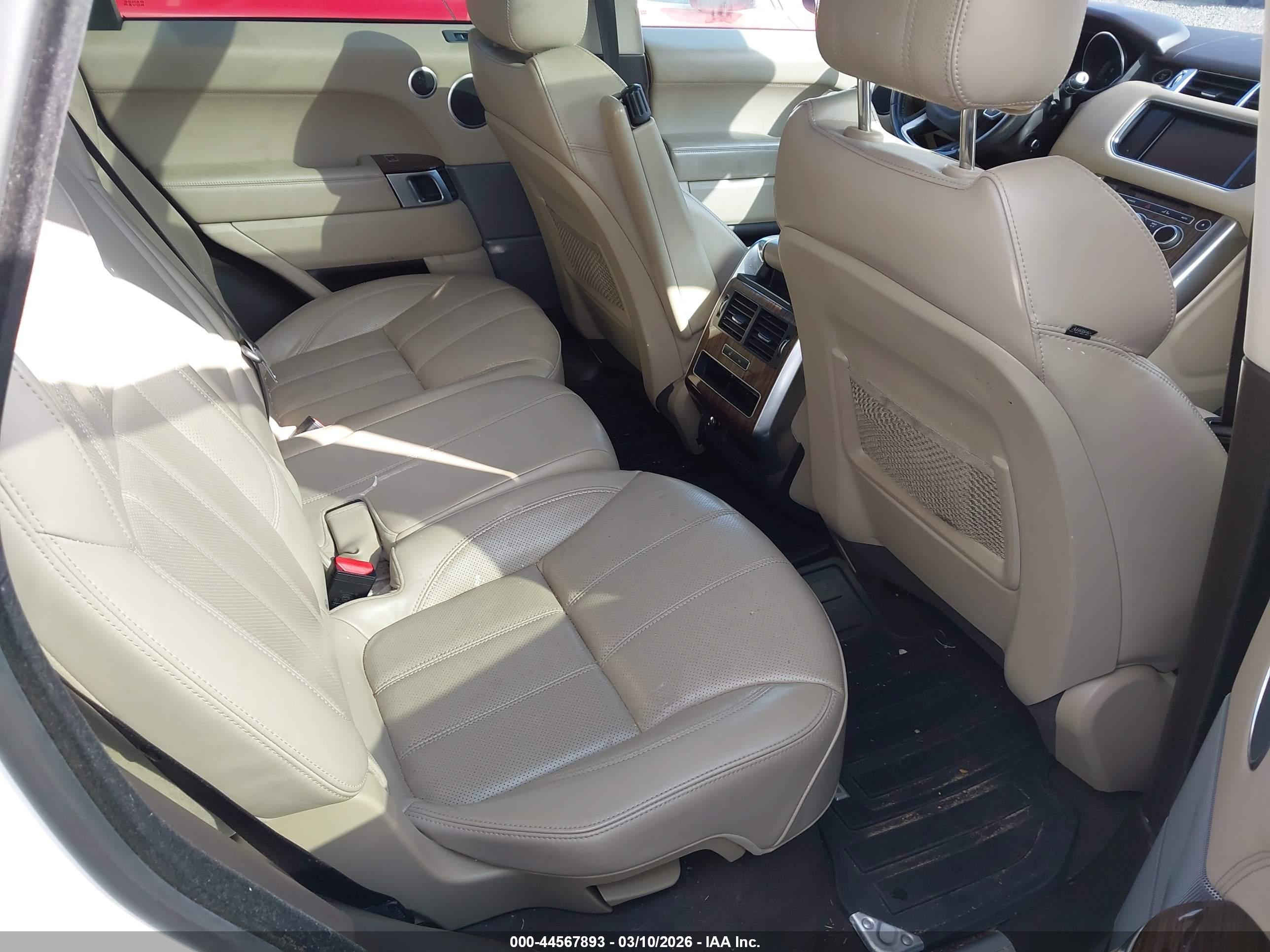 LAND ROVER image 8