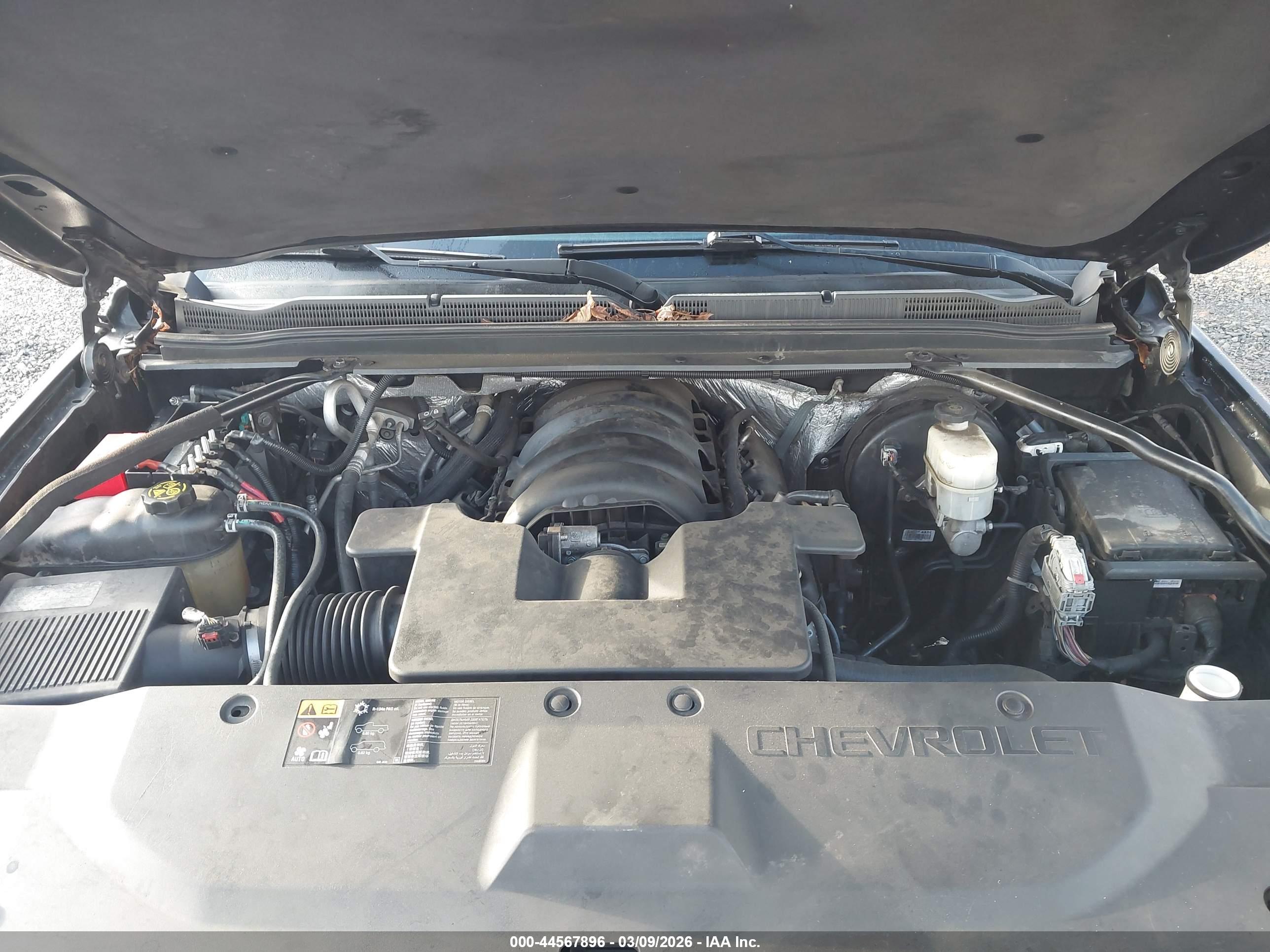 CHEVROLET SUBURBAN image 10