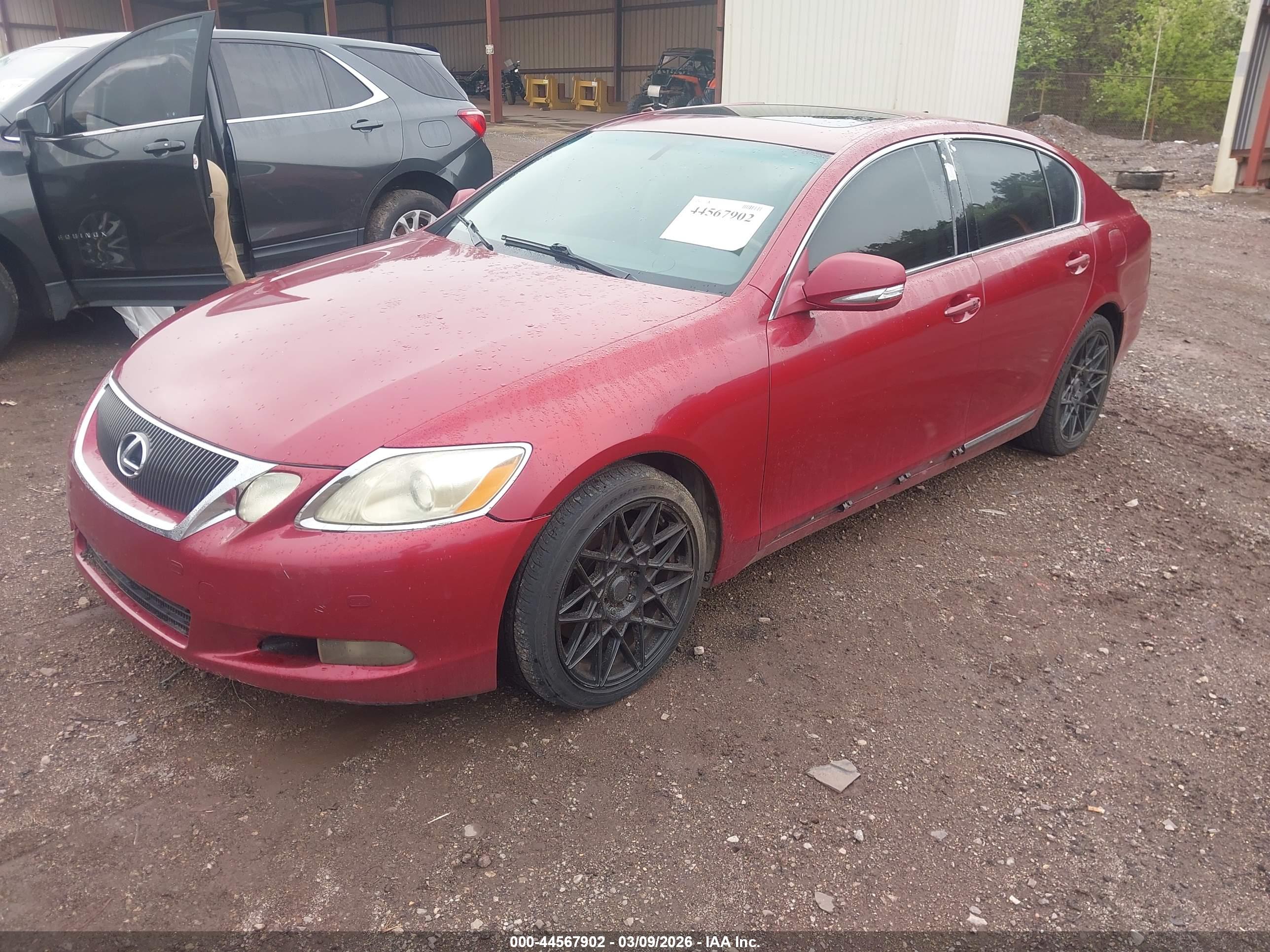 LEXUS GS image 2