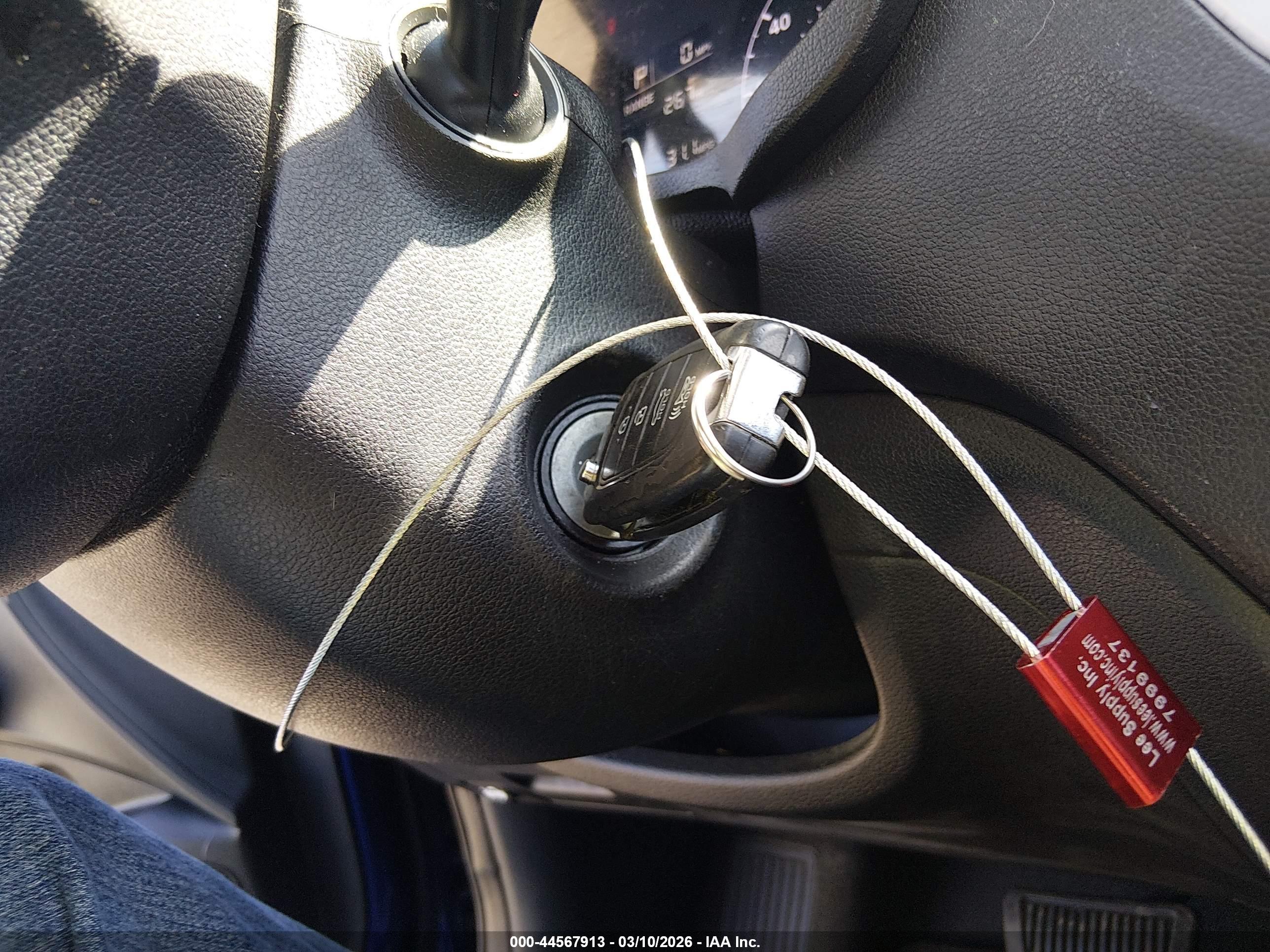 HYUNDAI ACCENT image 11