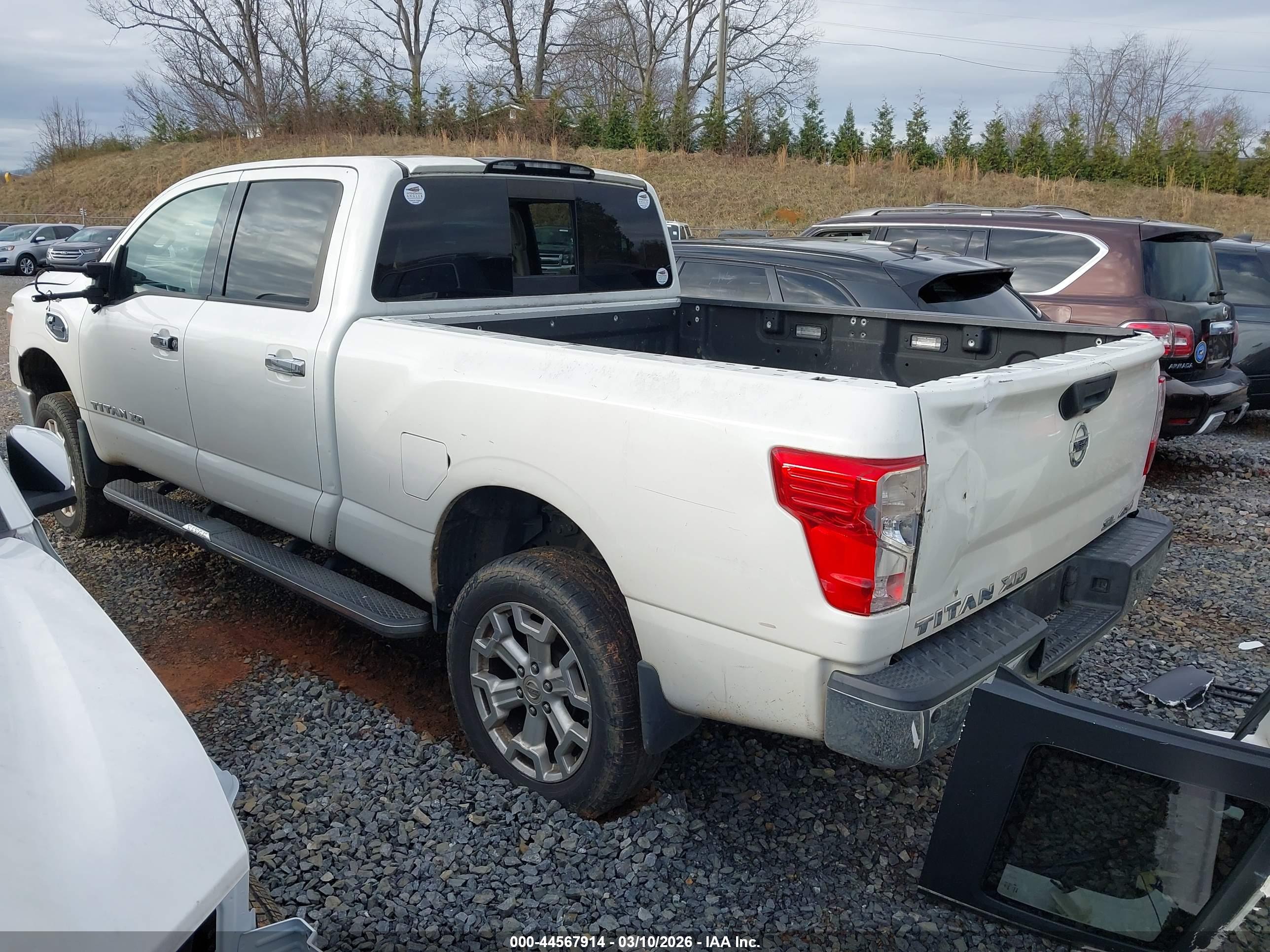 NISSAN TITAN image 3