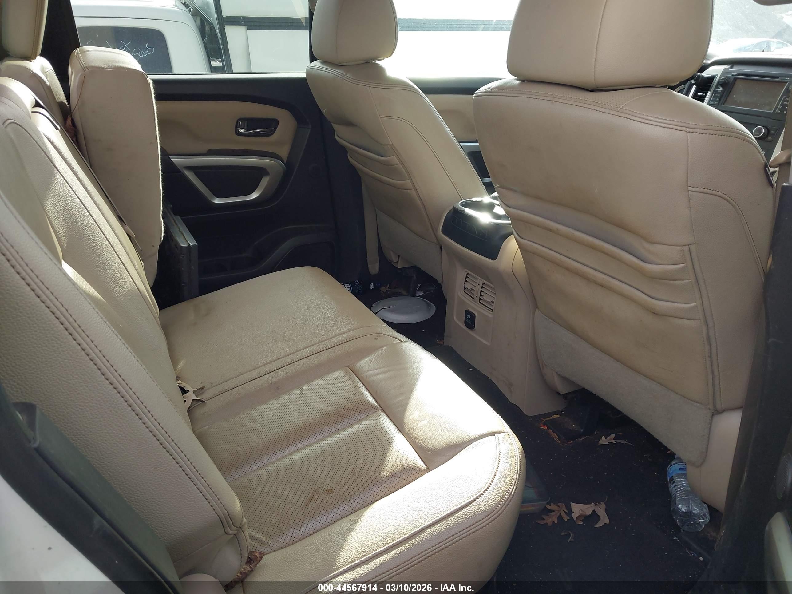 NISSAN TITAN image 8