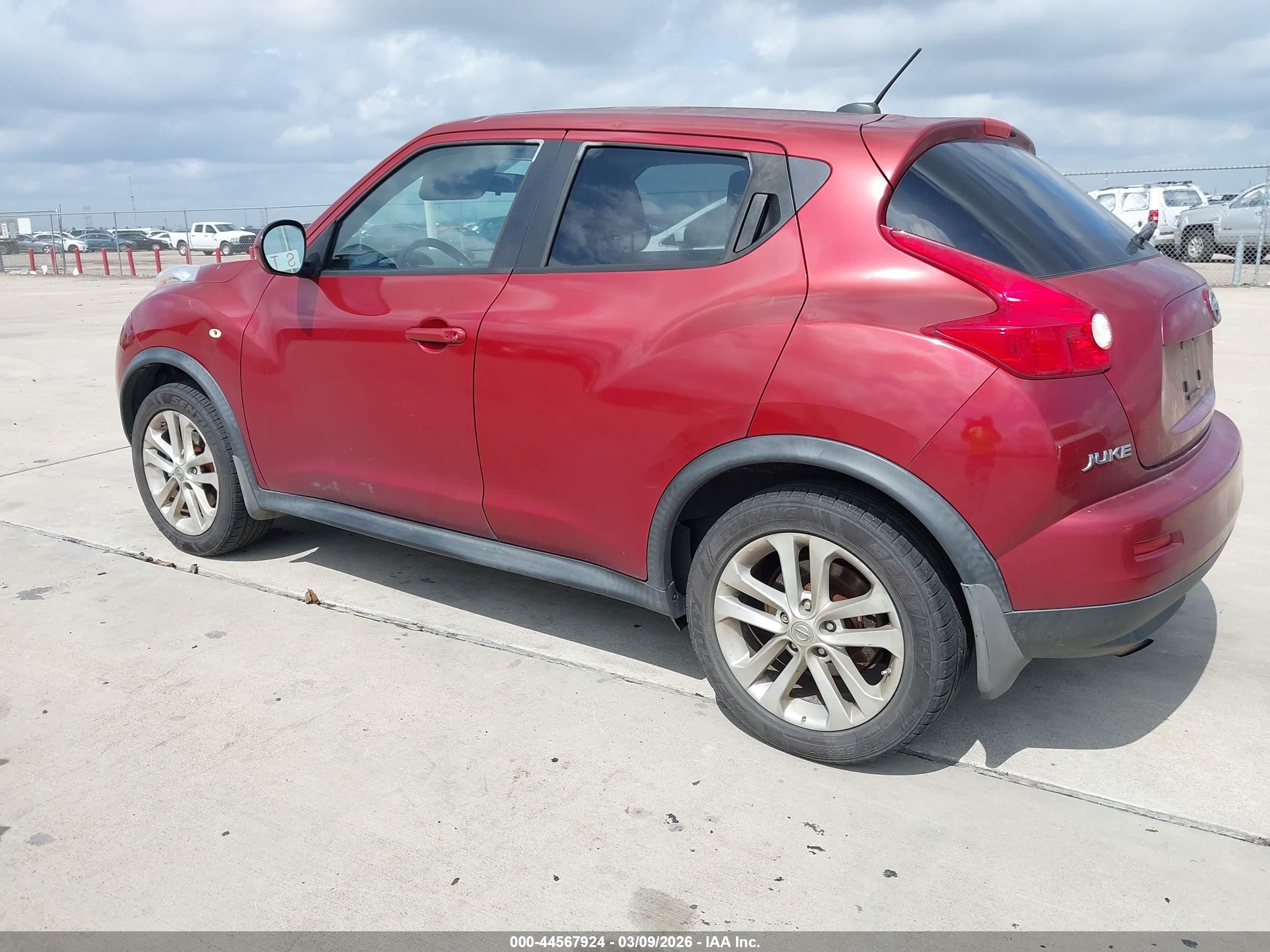 NISSAN JUKE image 3