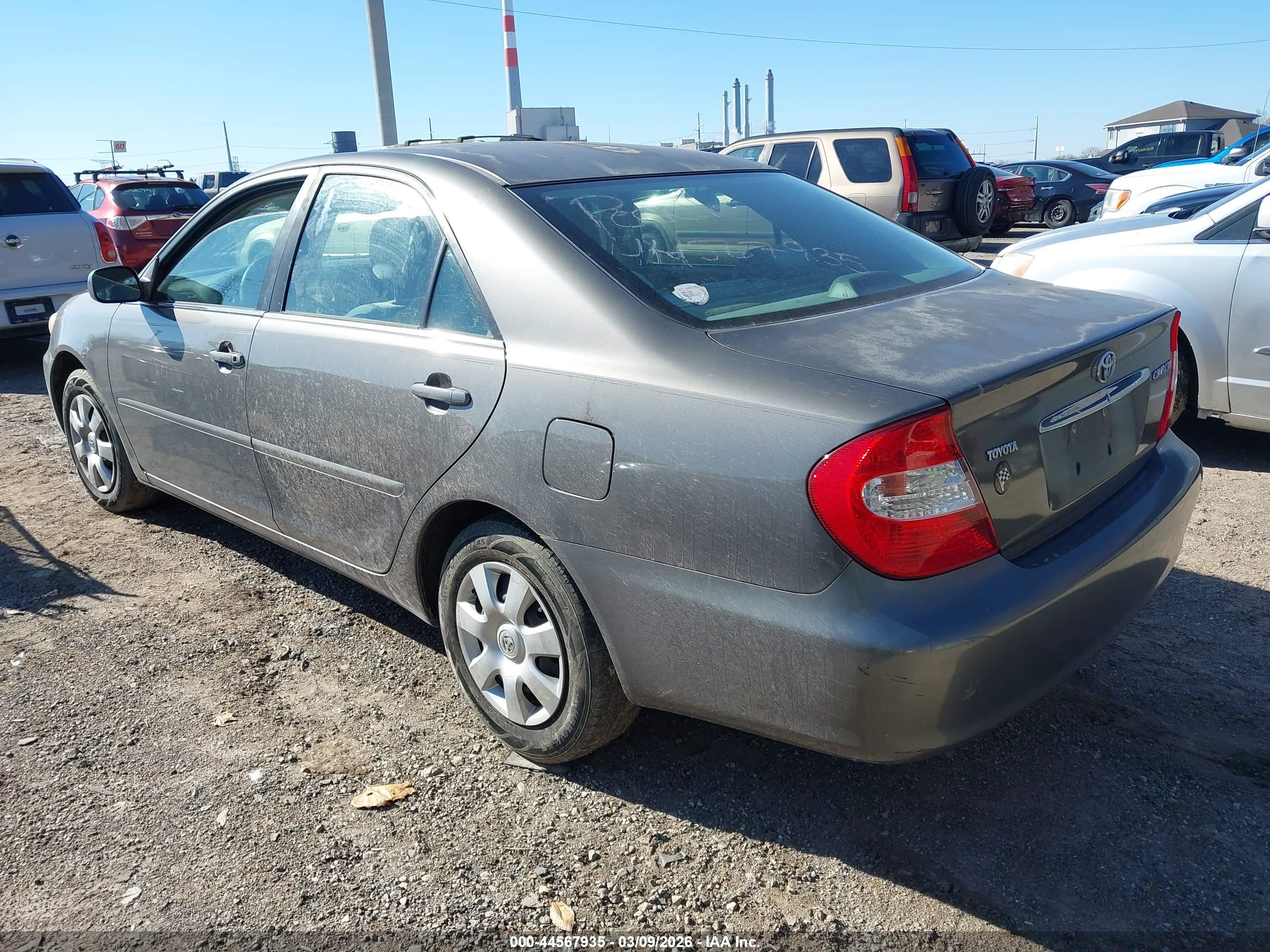TOYOTA CAMRY image 3