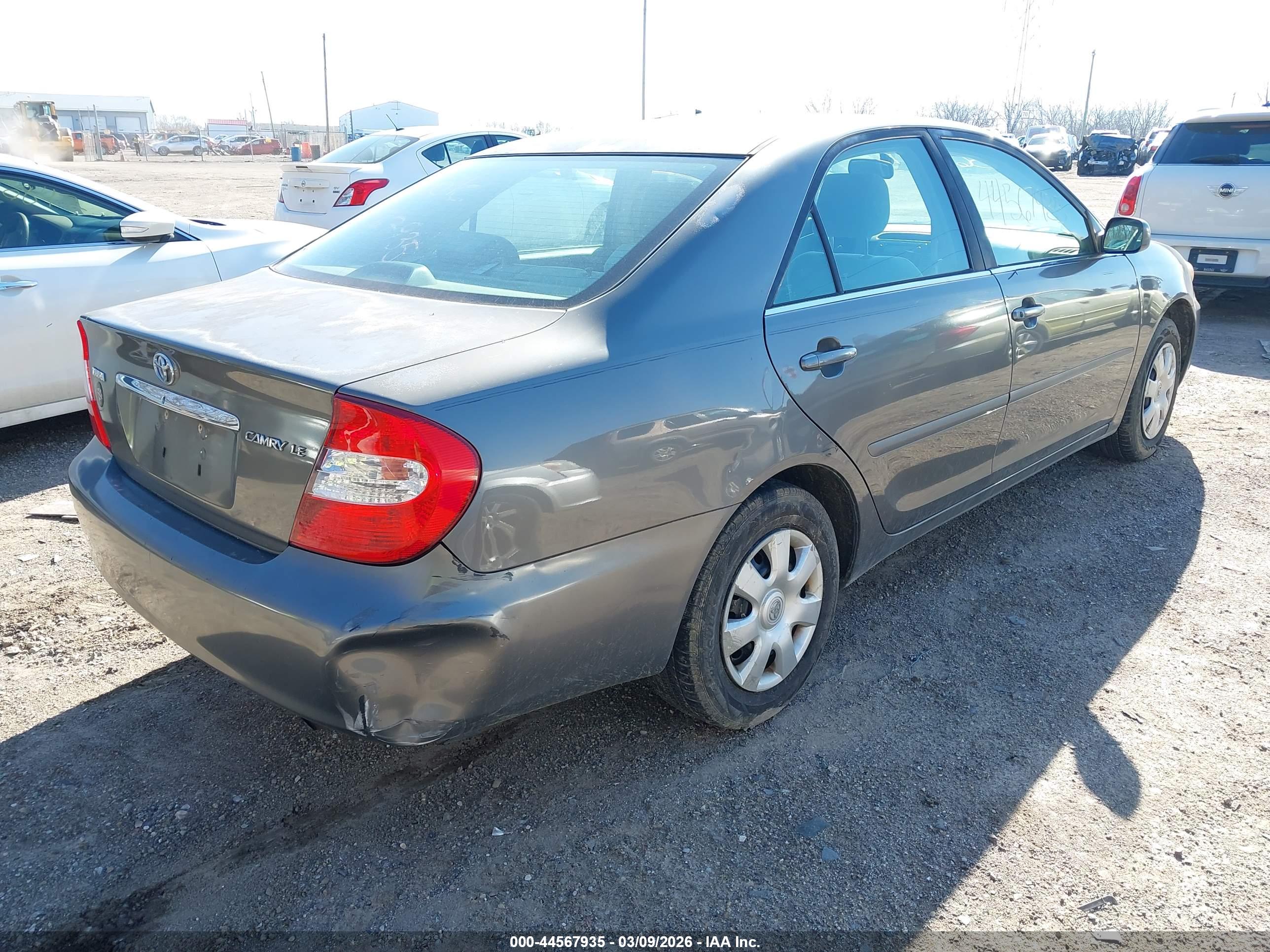 TOYOTA CAMRY image 4