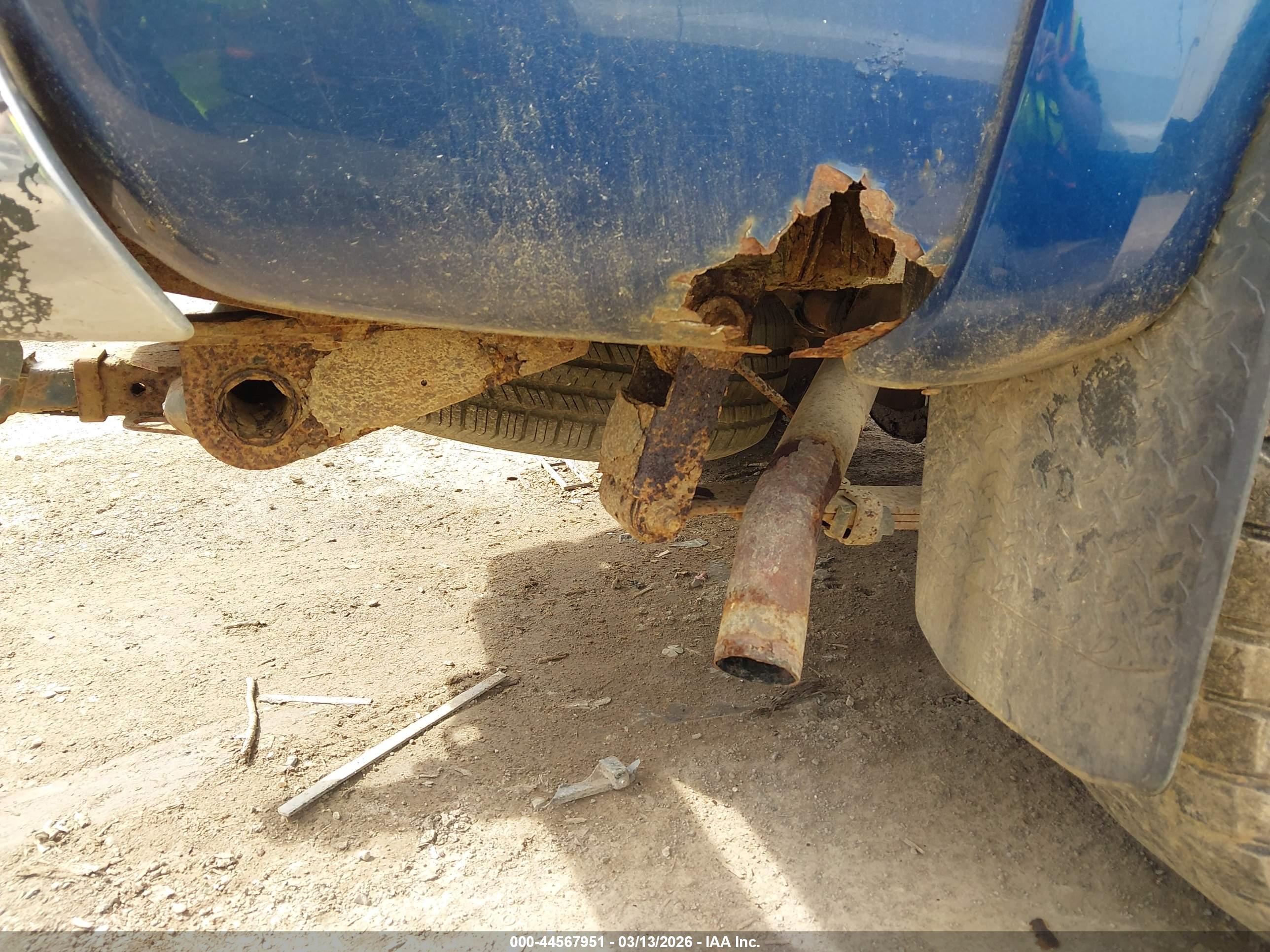 CHEVROLET COLORADO image 6