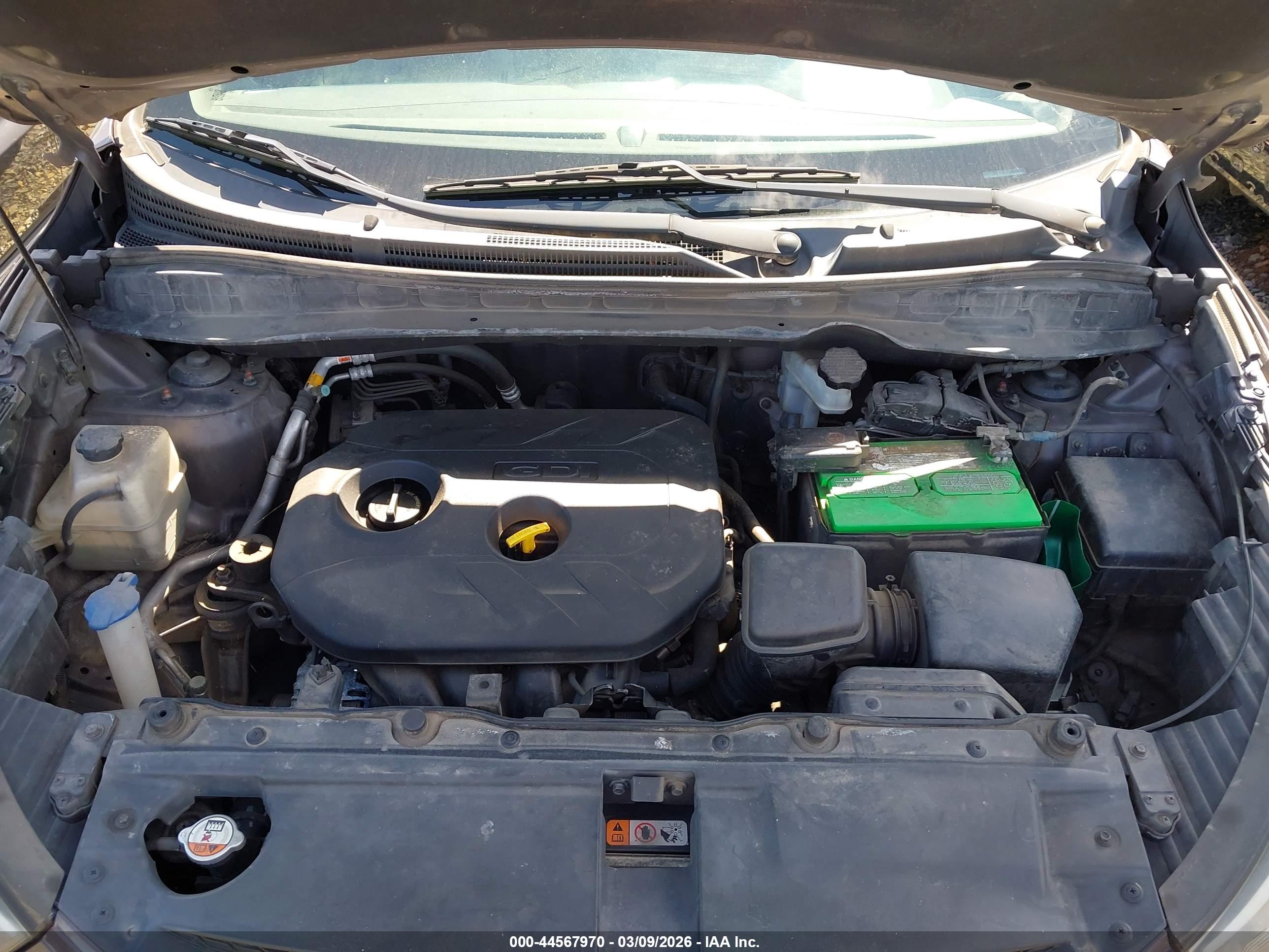 HYUNDAI TUCSON image 10