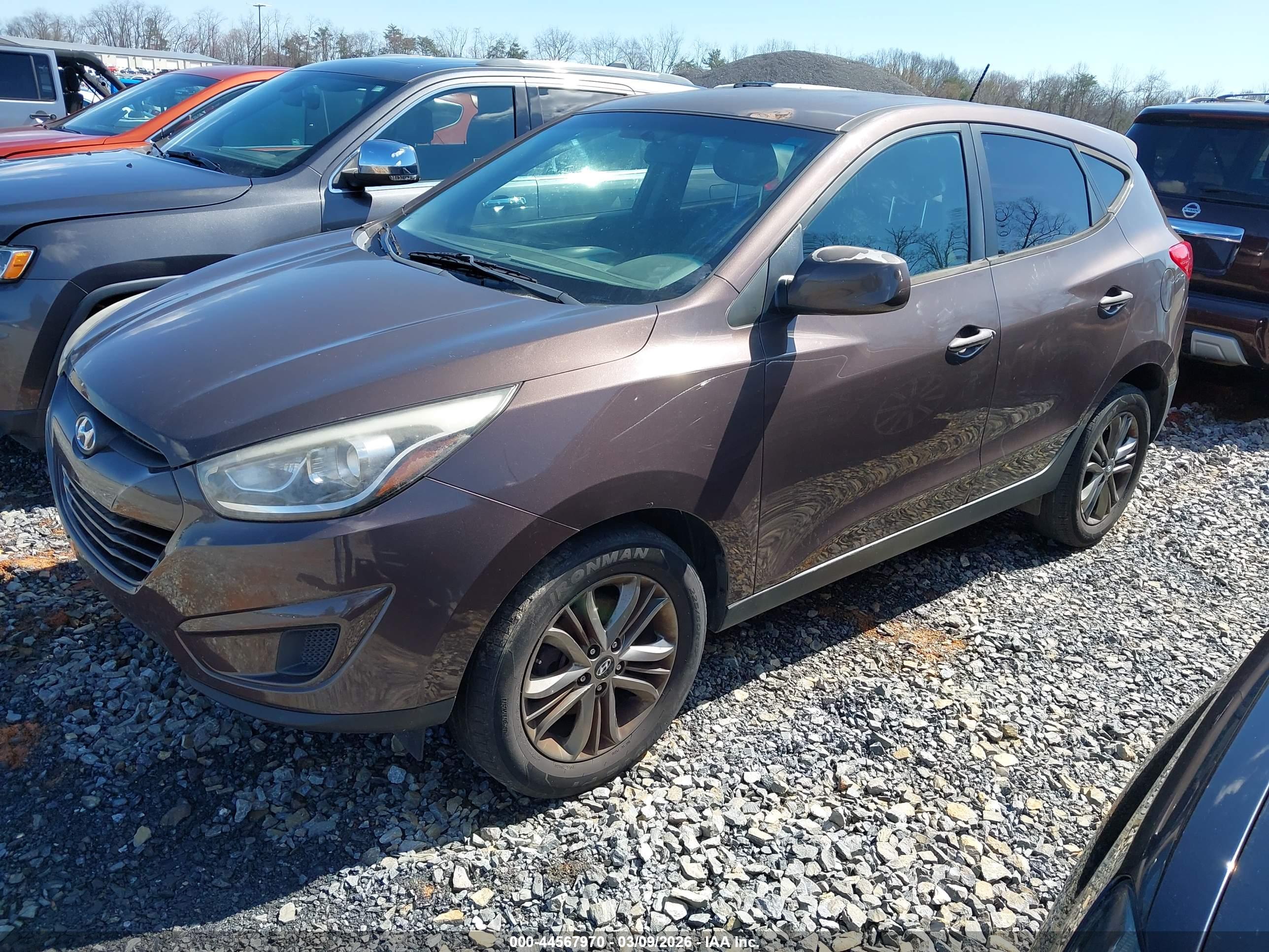 HYUNDAI TUCSON image 2