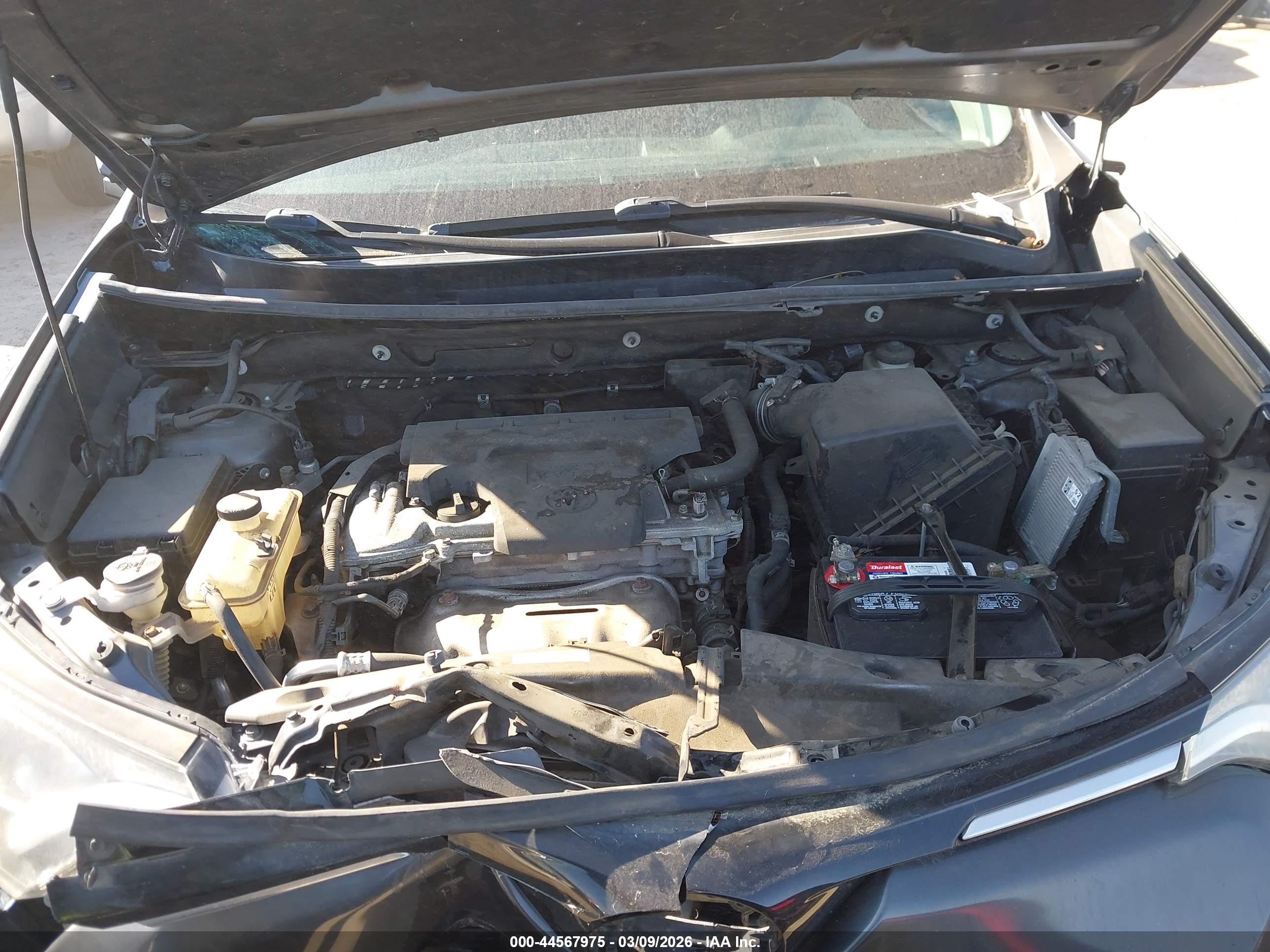 TOYOTA RAV4 image 10