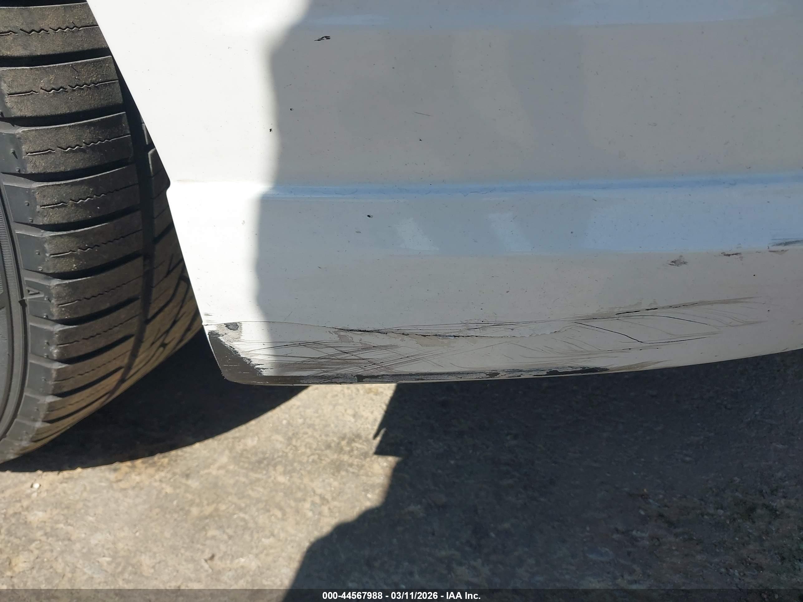 FORD FUSION image 6