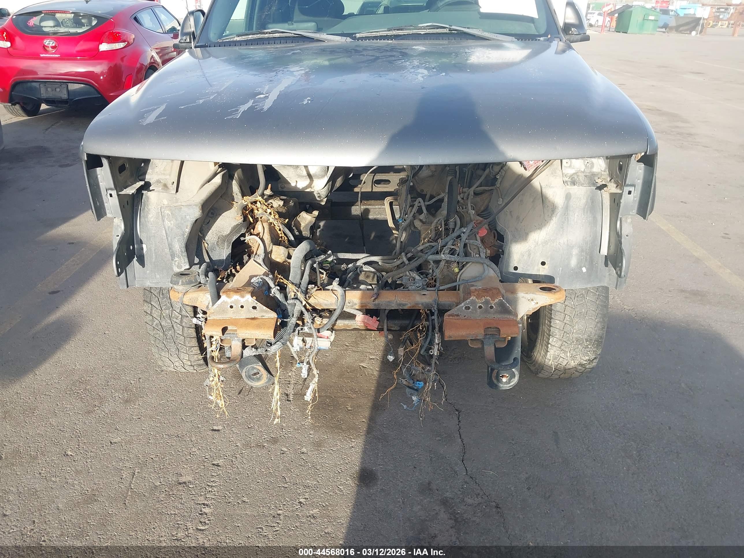 CHEVROLET SILVERADO image 6