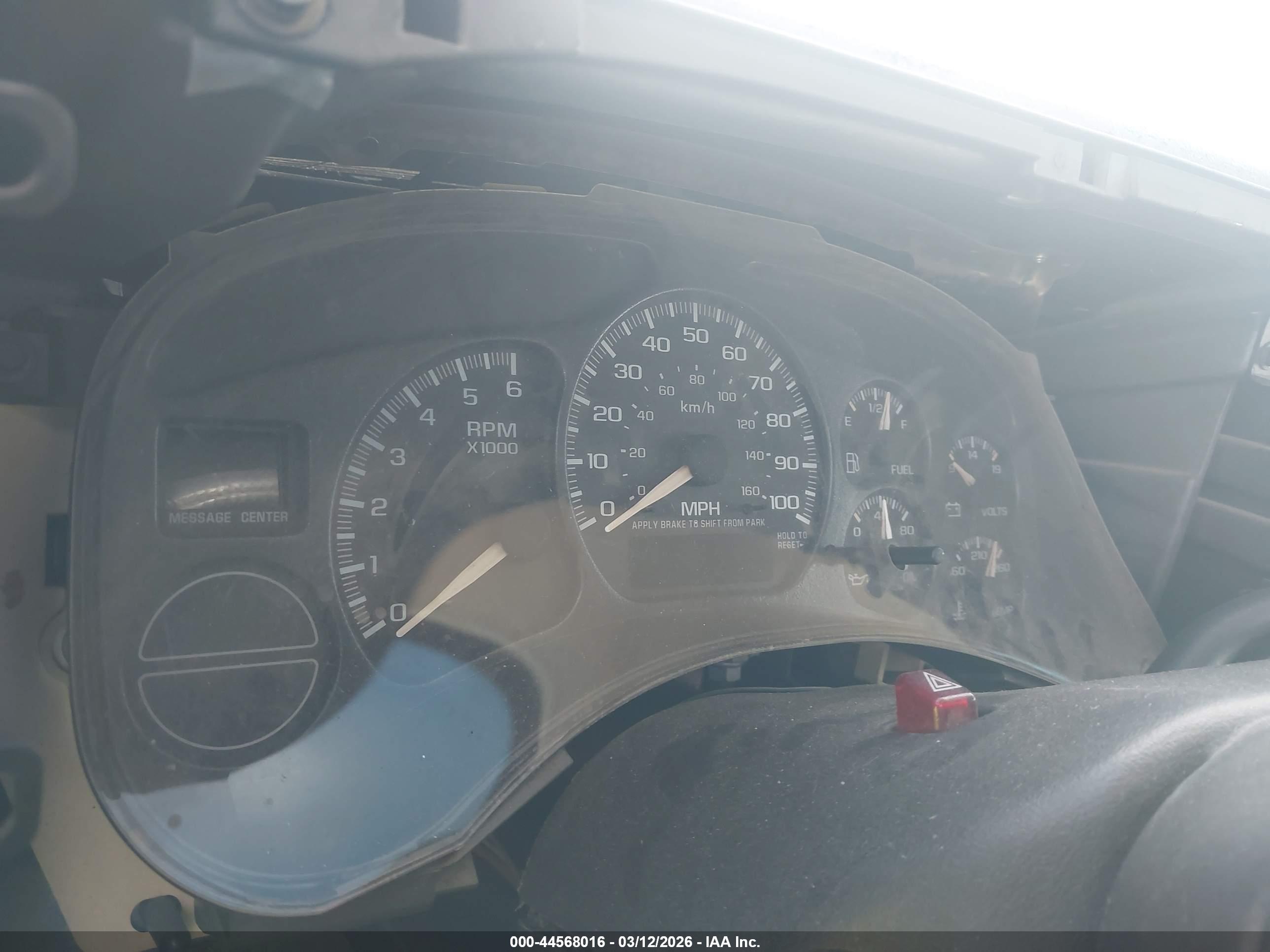 CHEVROLET SILVERADO image 7