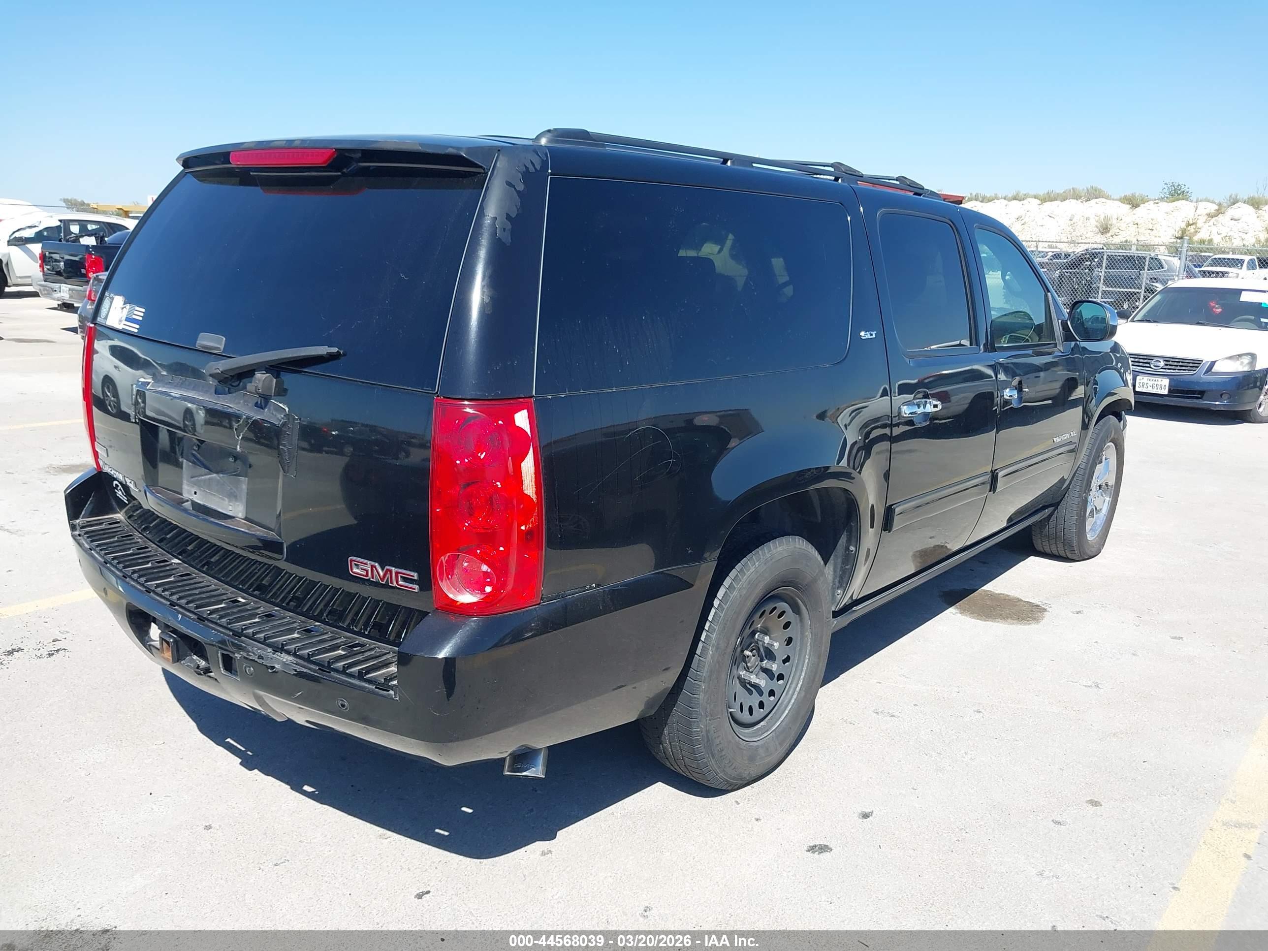 GMC YUKON image 4