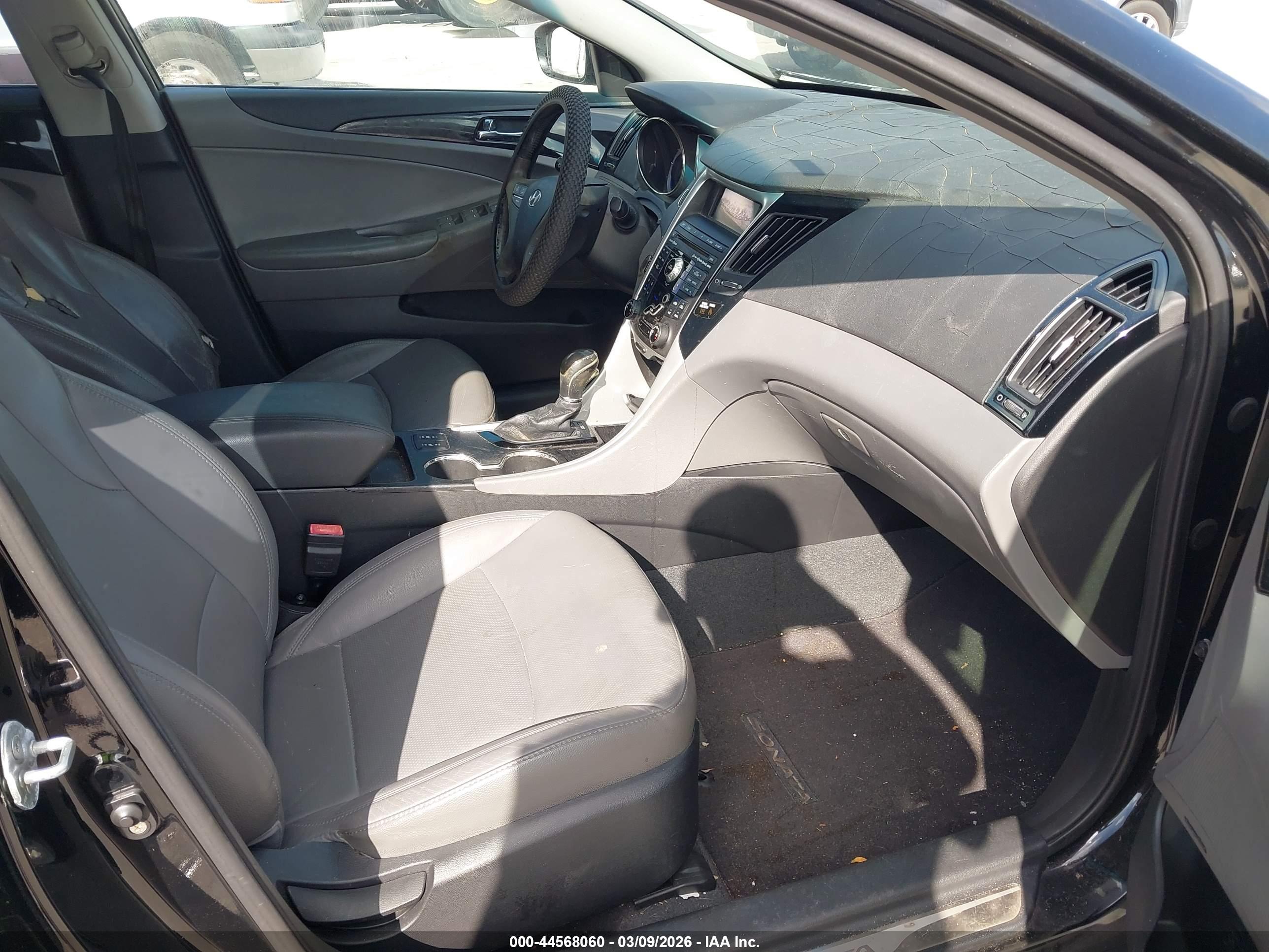 HYUNDAI SONATA image 5