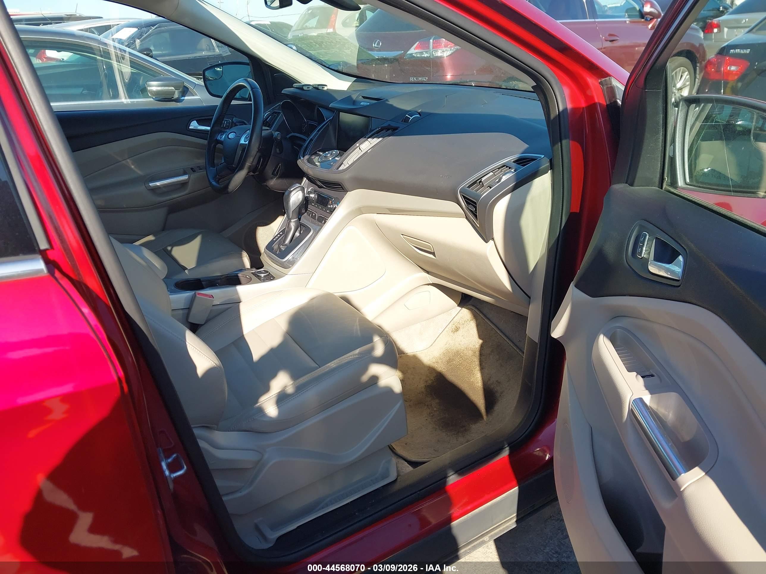 FORD ESCAPE image 5