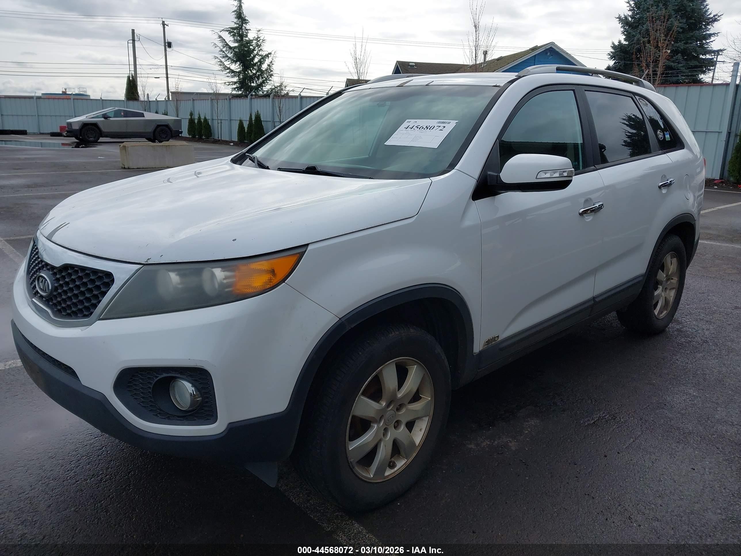 KIA SORENTO image 2