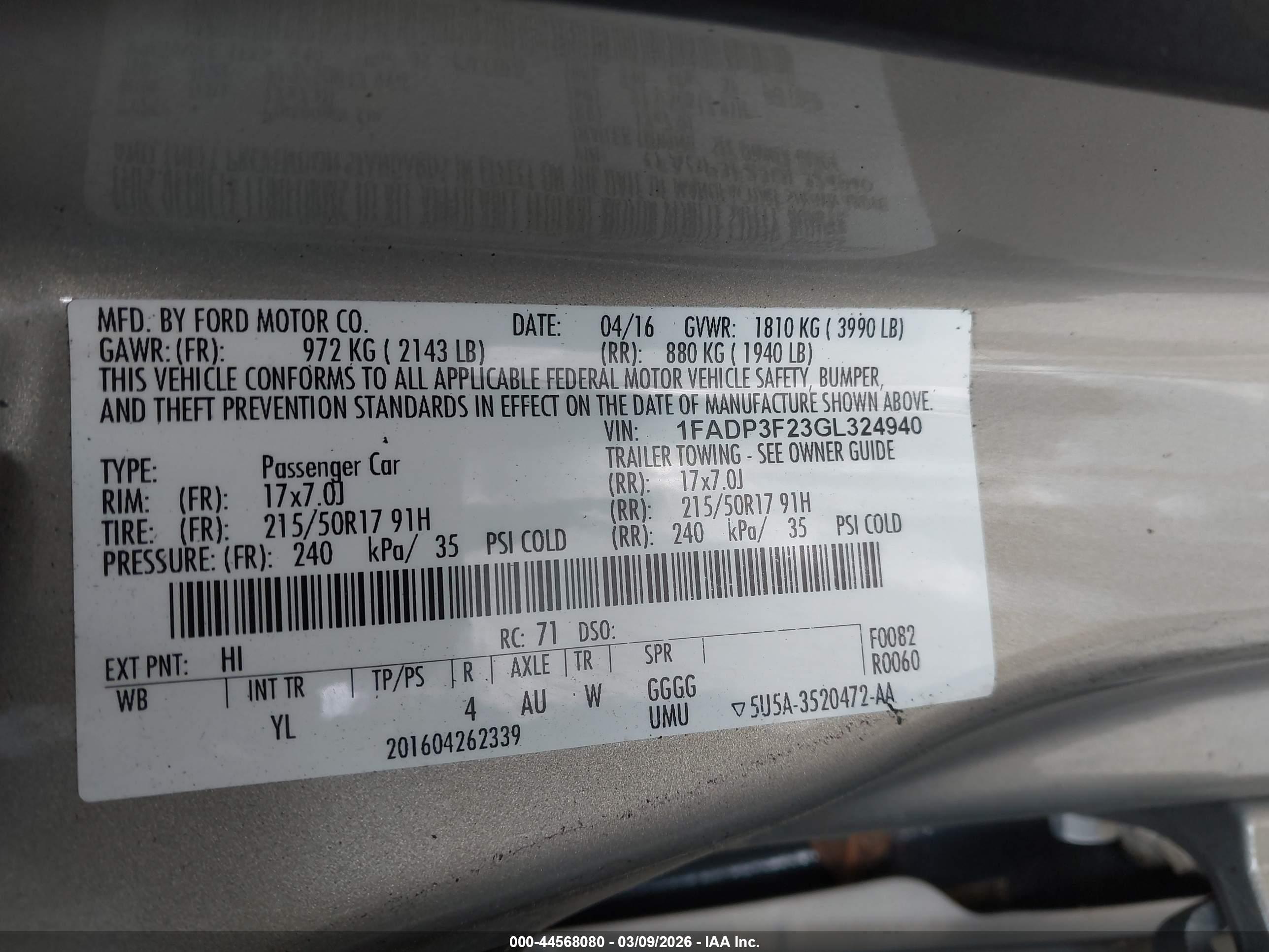 FORD FOCUS image 9