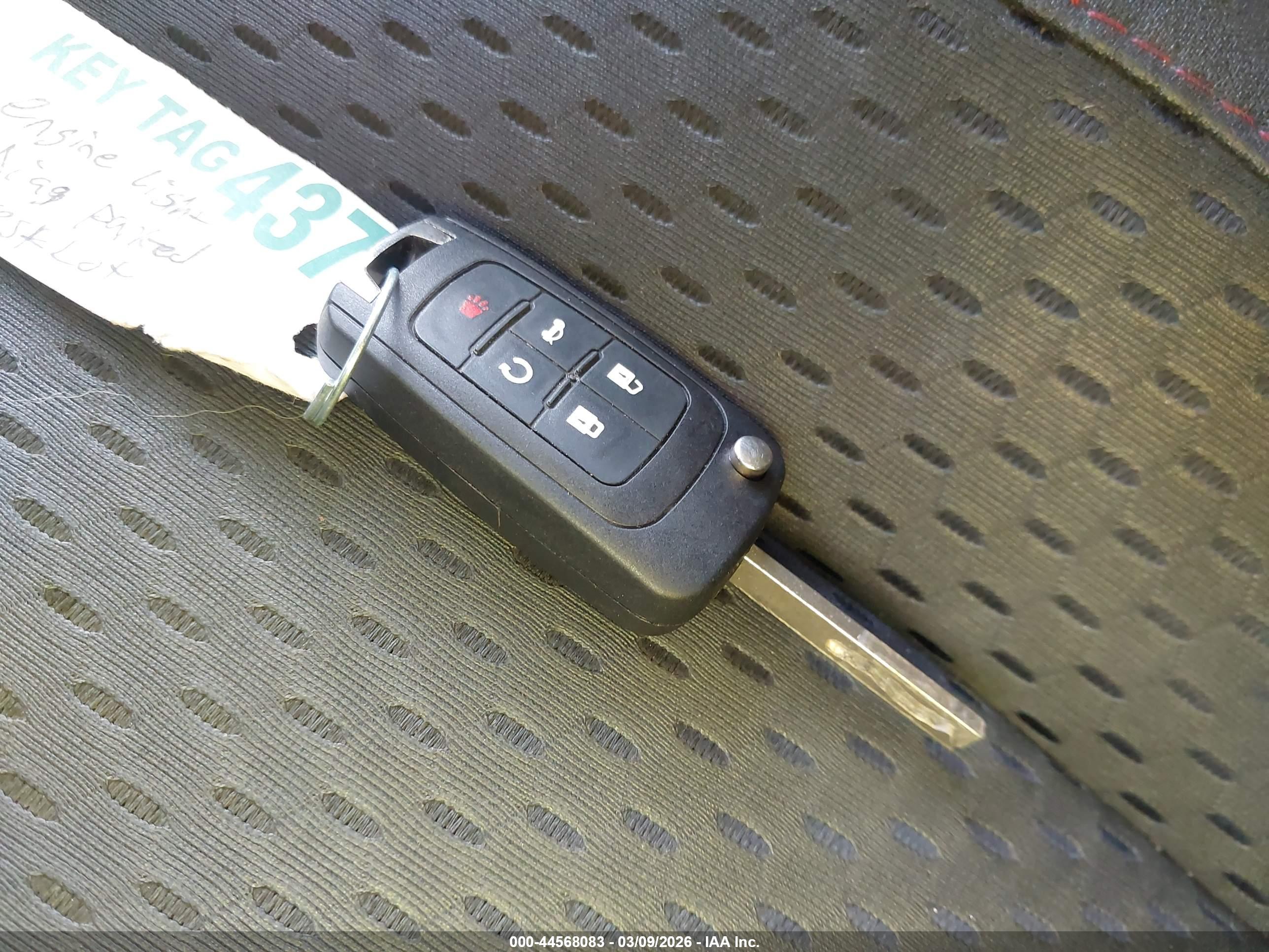 CHEVROLET EQUINOX image 11