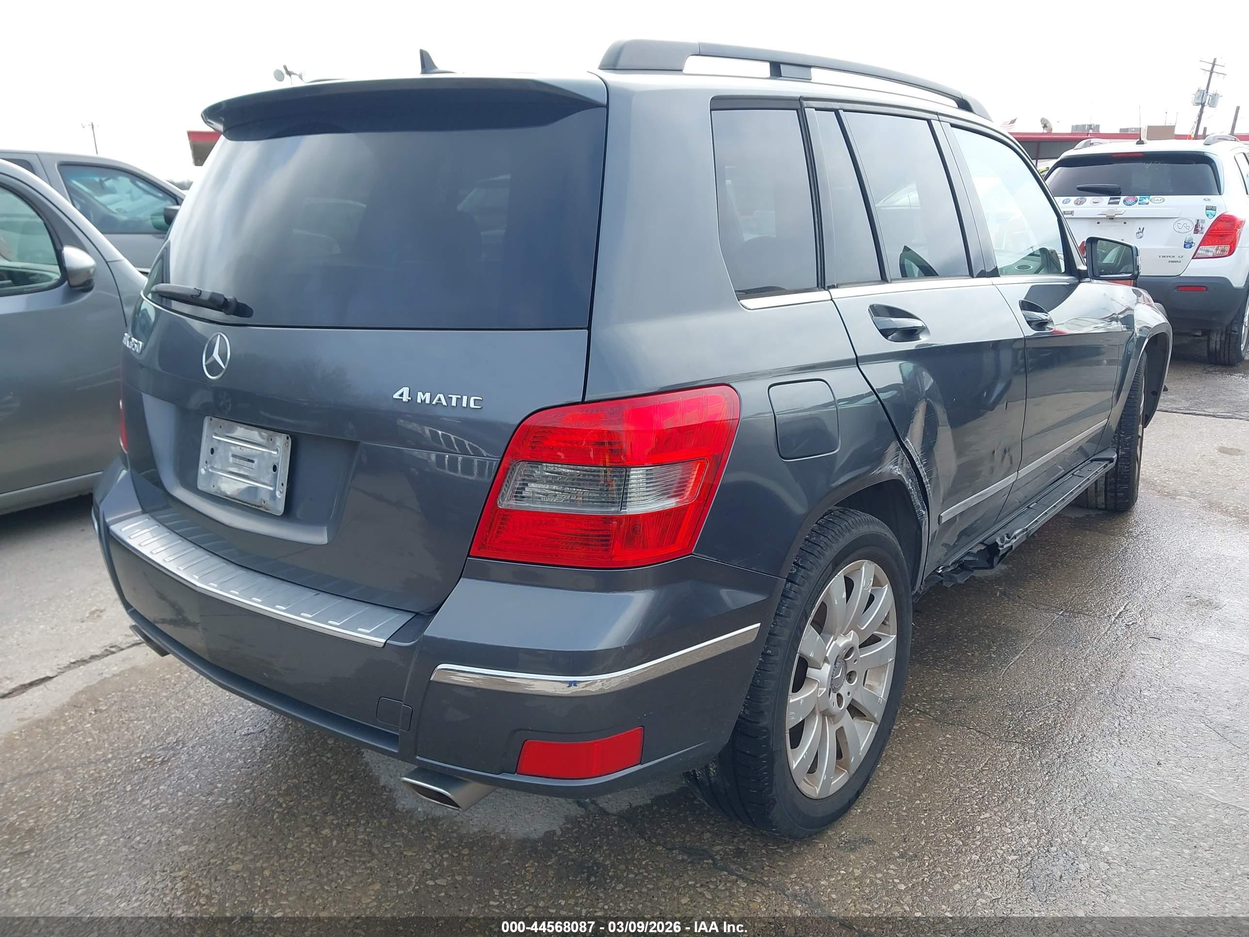 MERCEDES-BENZ GLK image 4