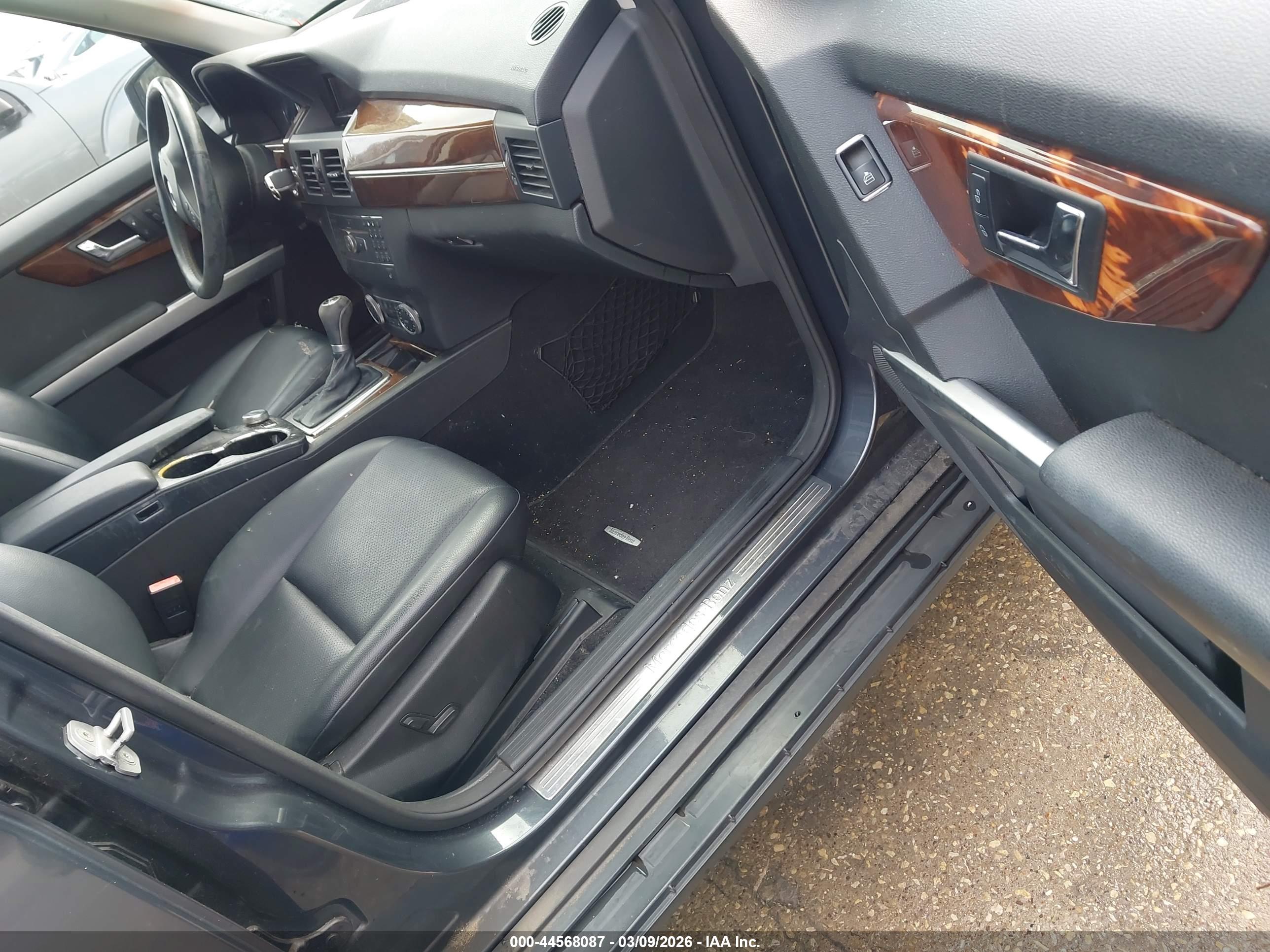 MERCEDES-BENZ GLK image 5