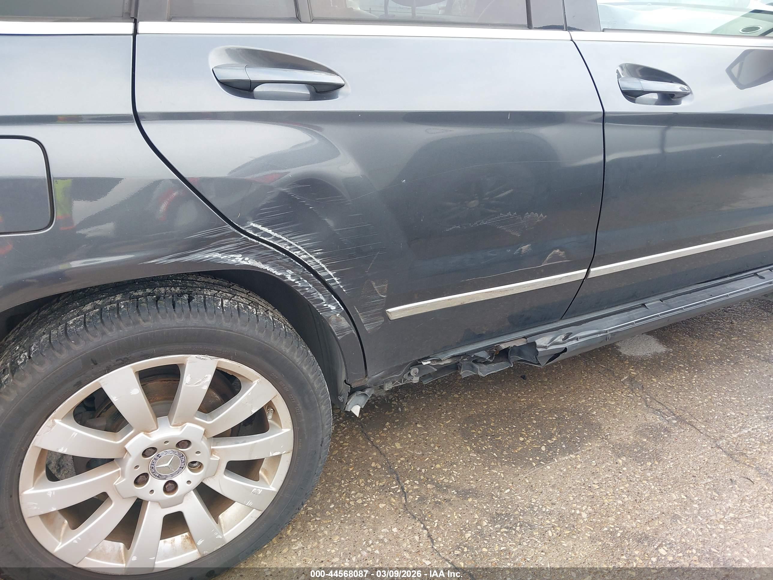 MERCEDES-BENZ GLK image 6