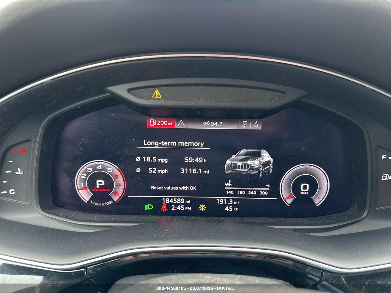 AUDI Q8 image 7