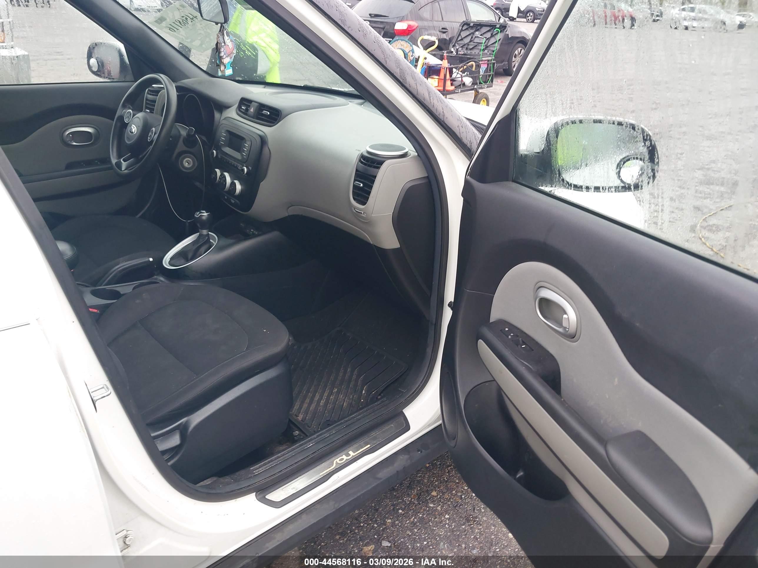 KIA SOUL image 5