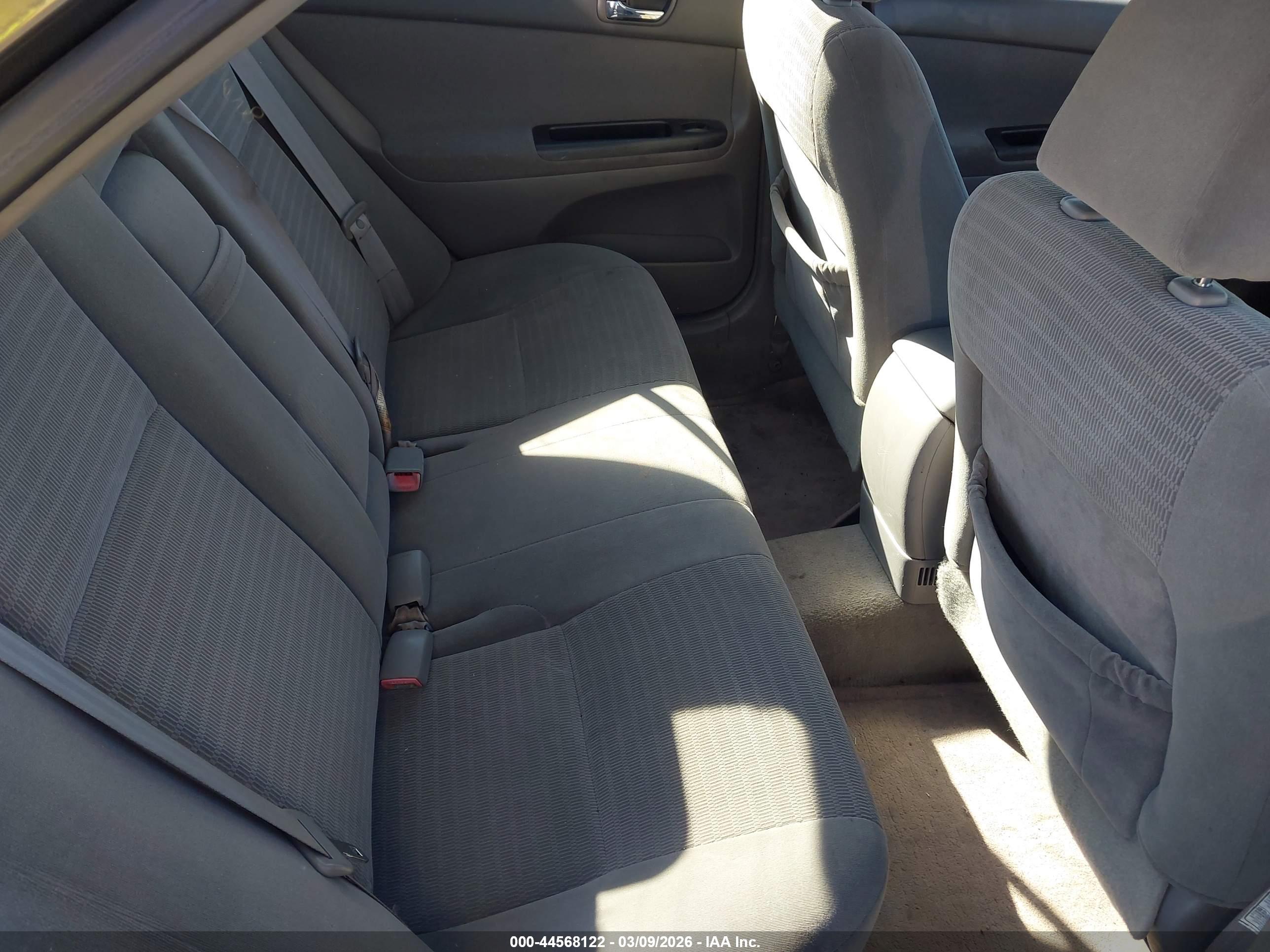 TOYOTA CAMRY image 8