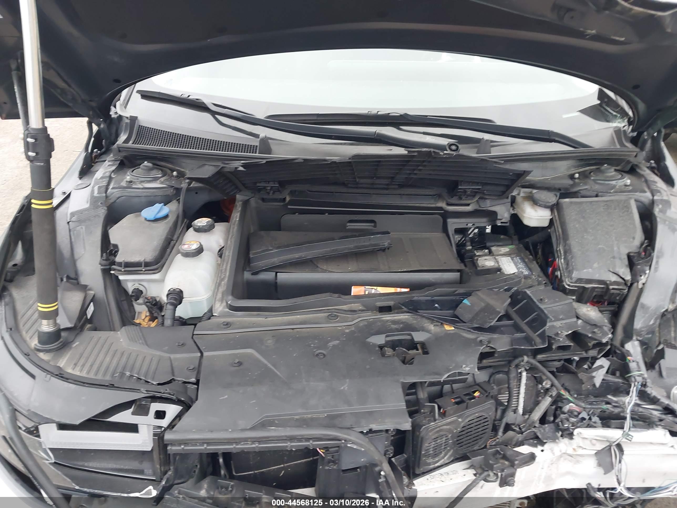 HYUNDAI IONIQ image 10