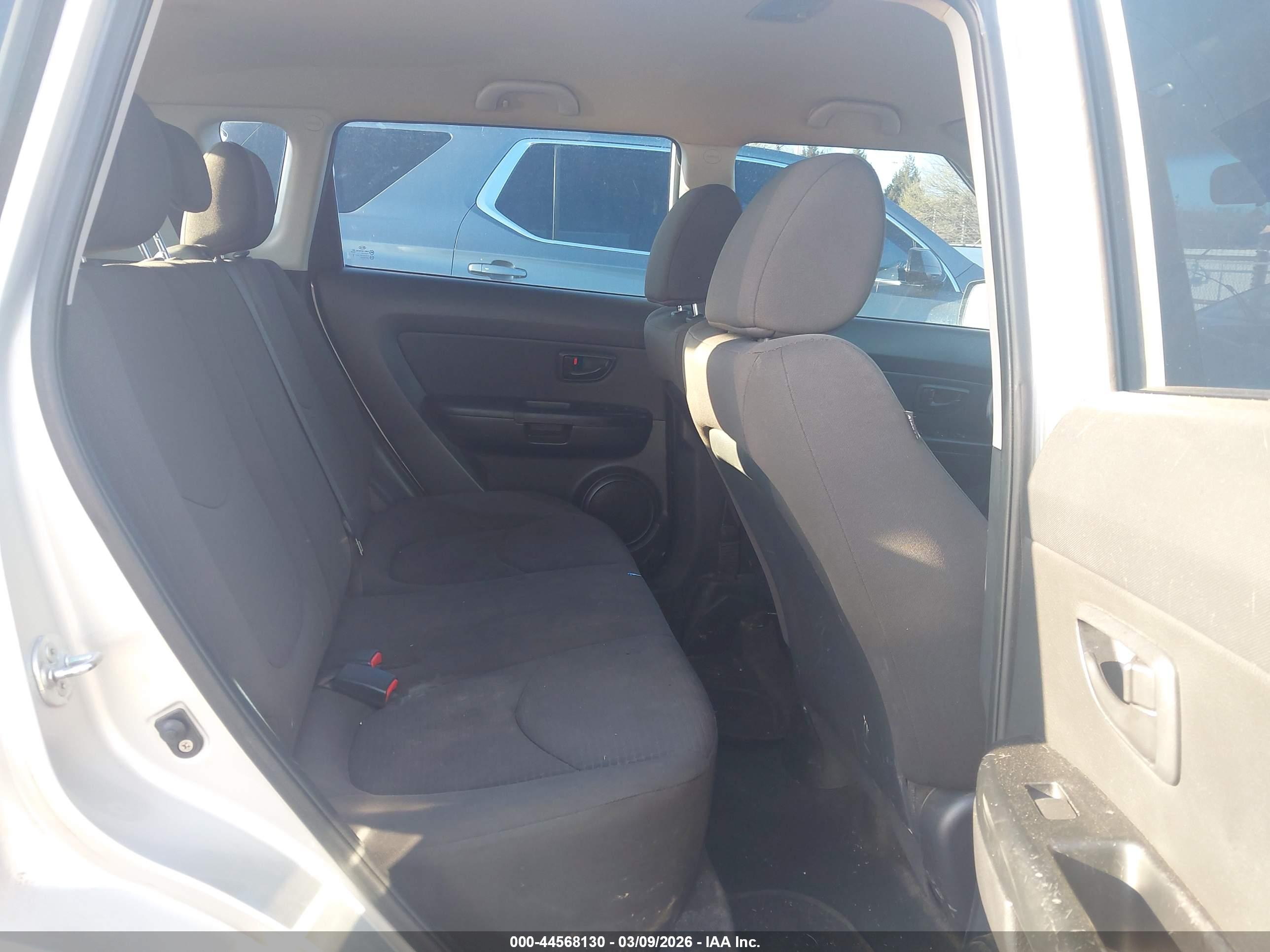 KIA SOUL image 8