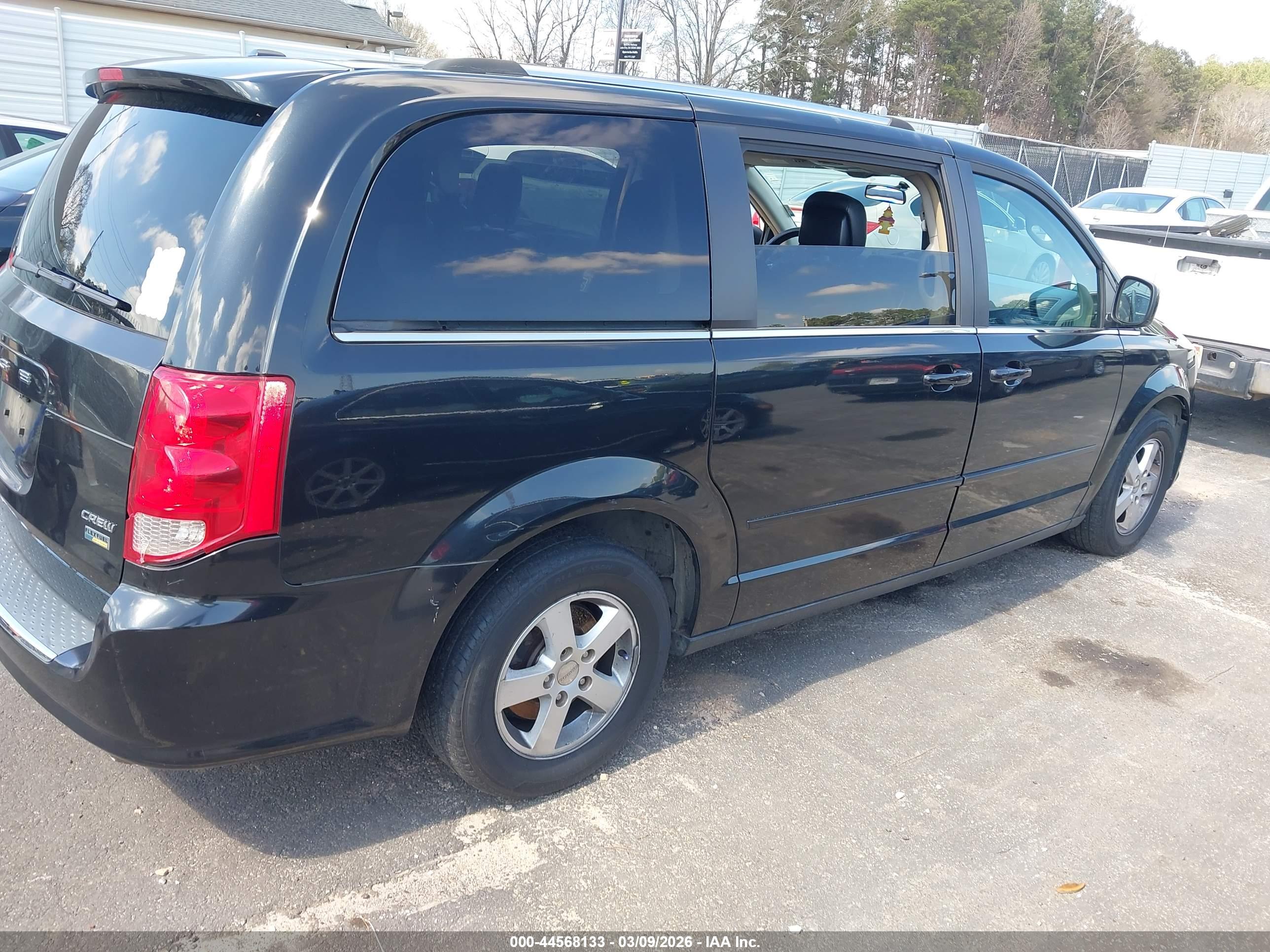 DODGE GRAND image 4