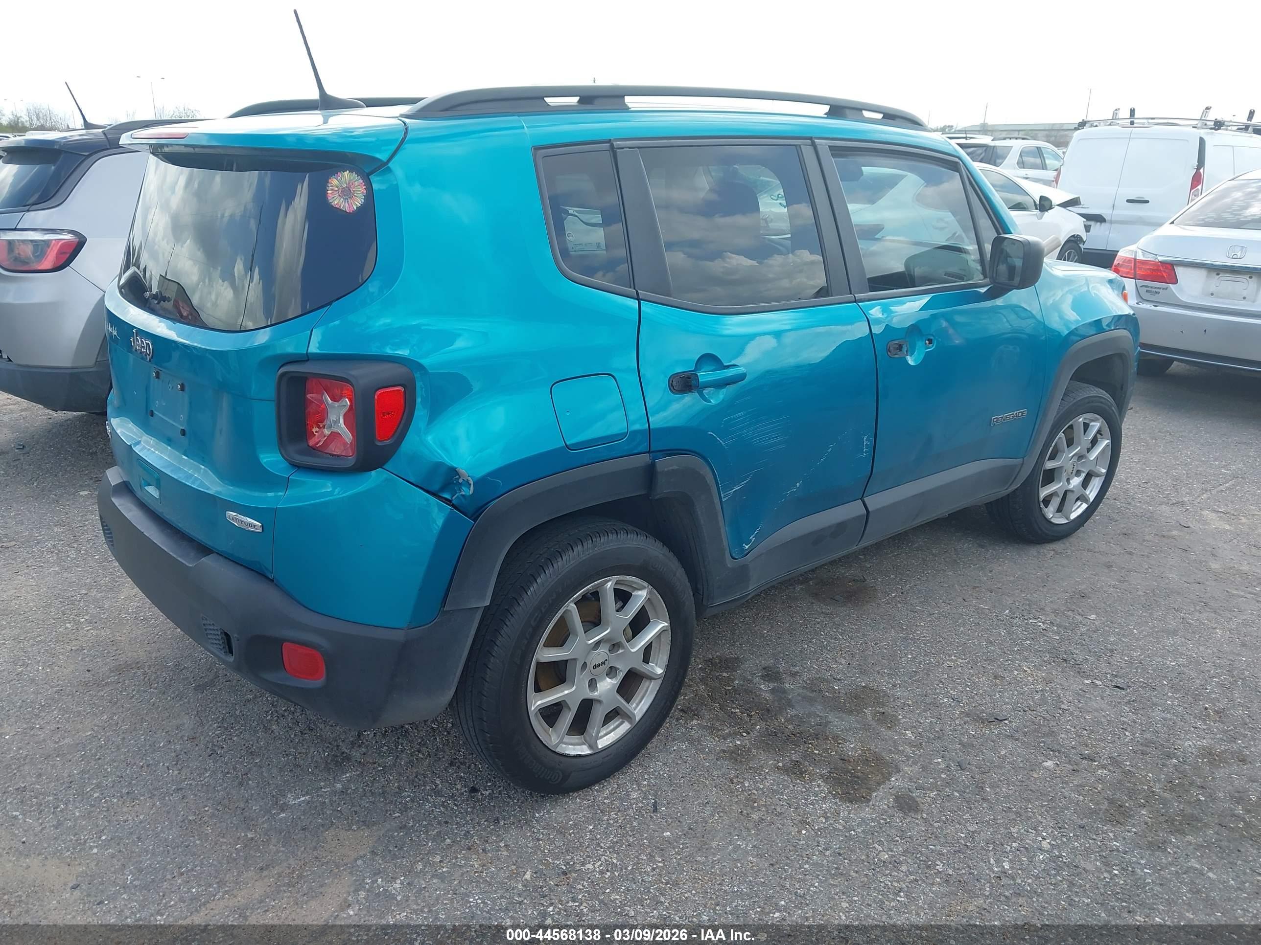 JEEP RENEGADE image 4