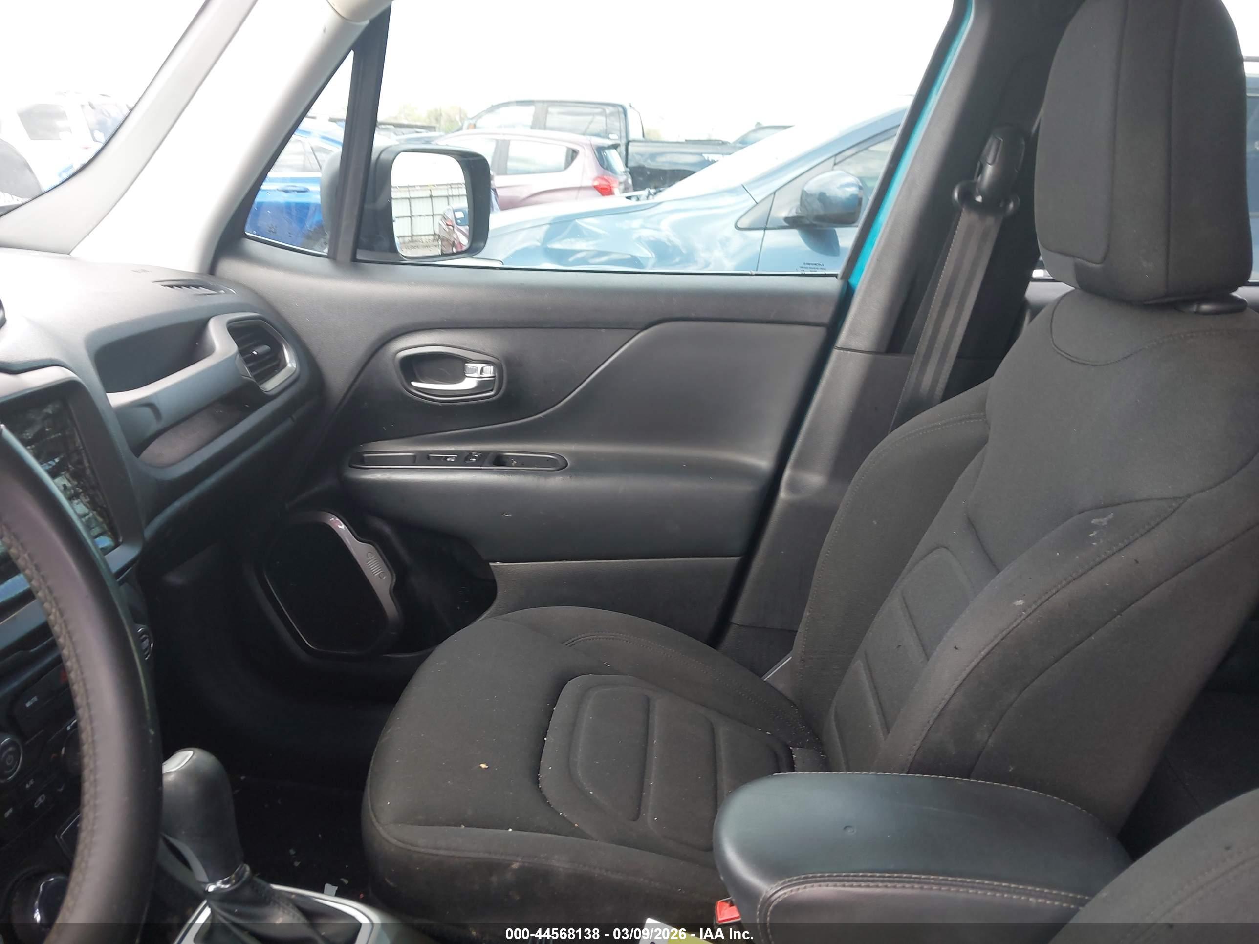 JEEP RENEGADE image 5