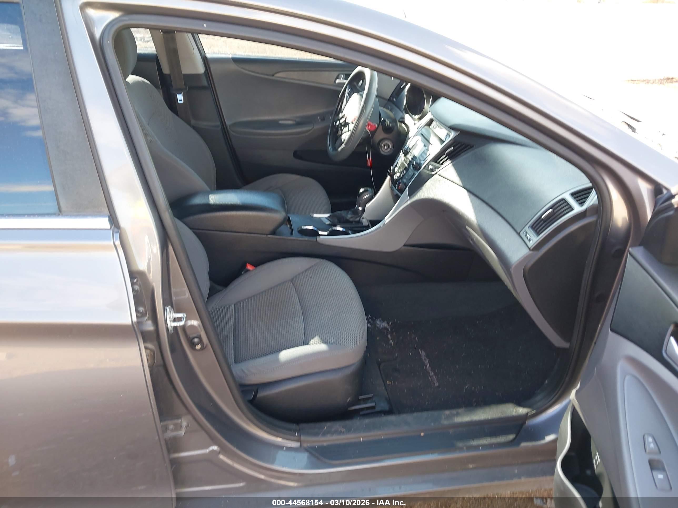 HYUNDAI SONATA image 5