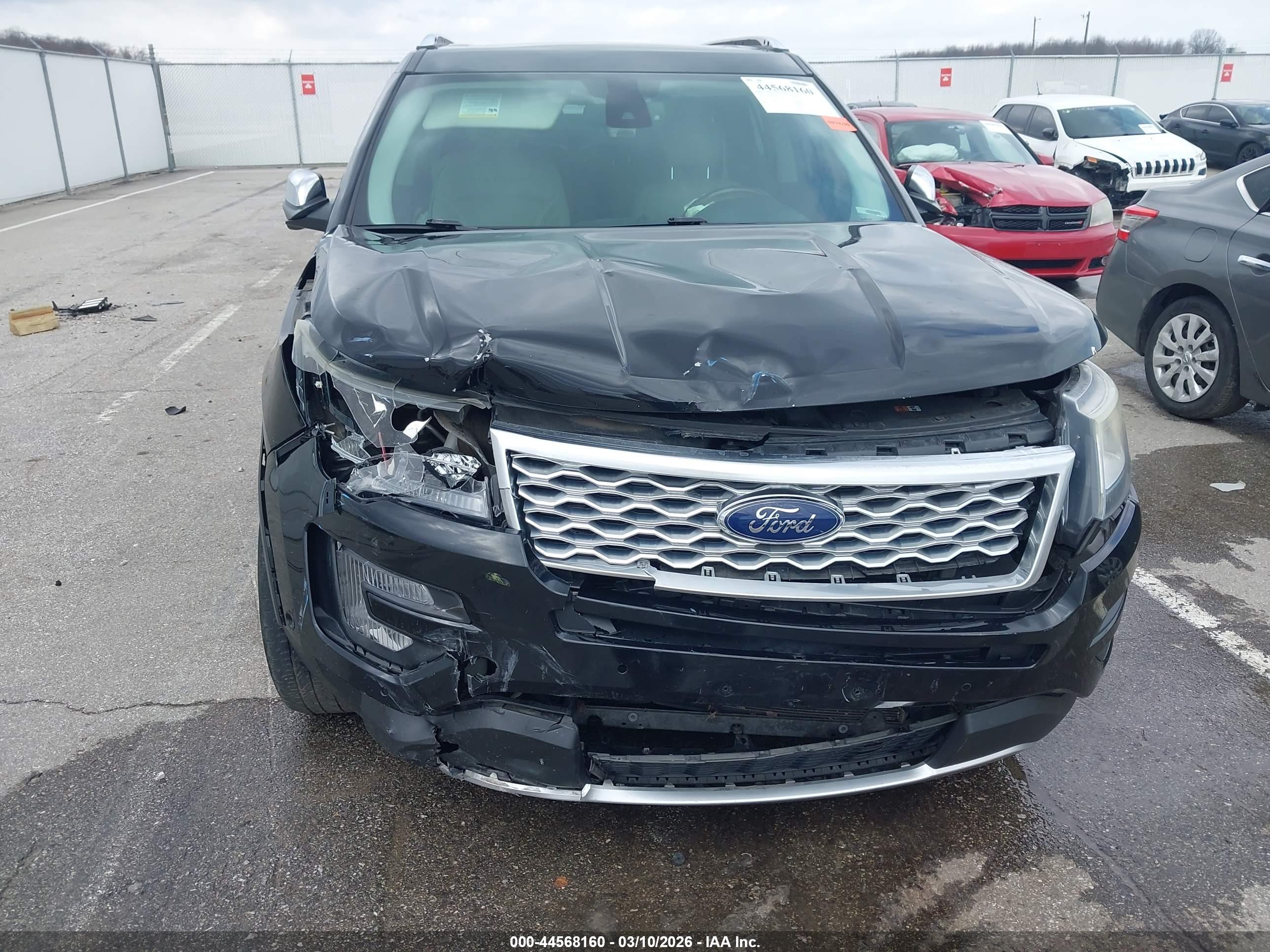 FORD EXPLORER image 6