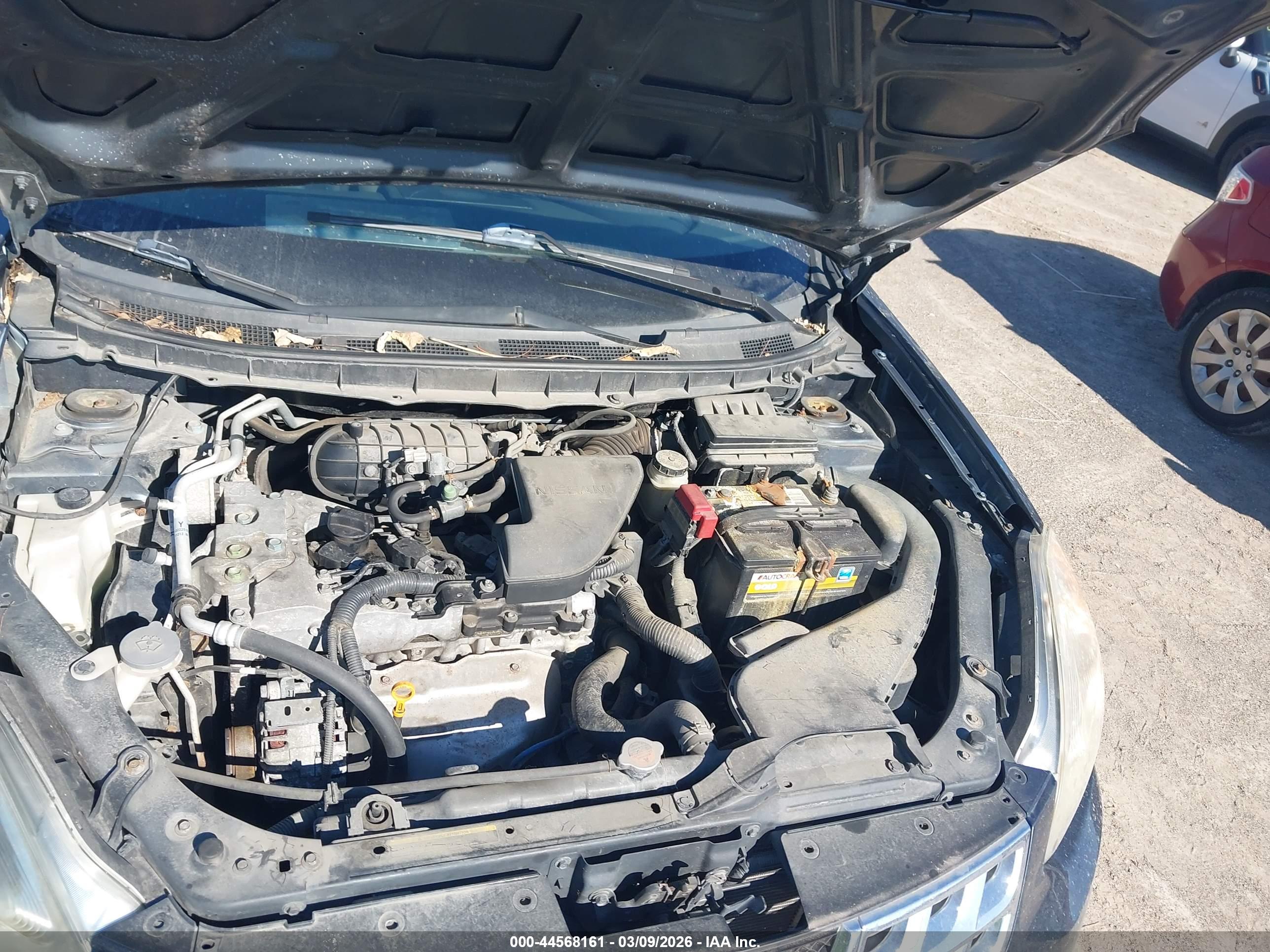 NISSAN ROGUE image 10