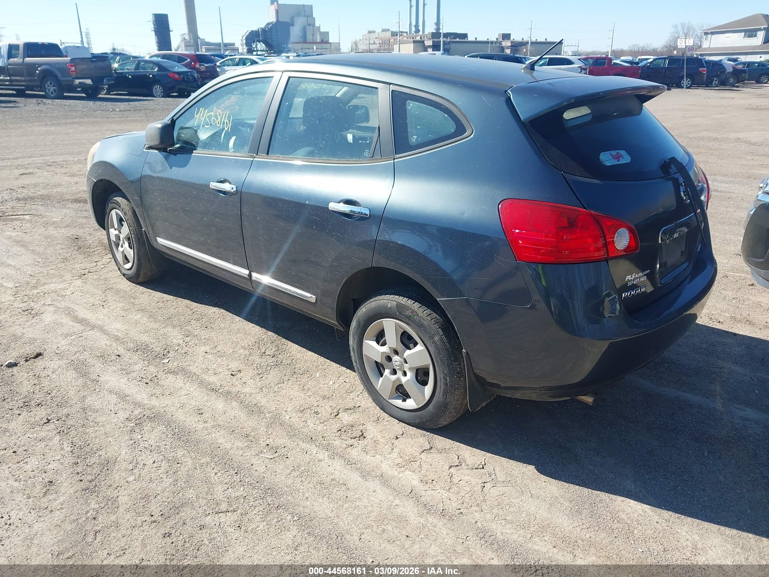 NISSAN ROGUE image 3