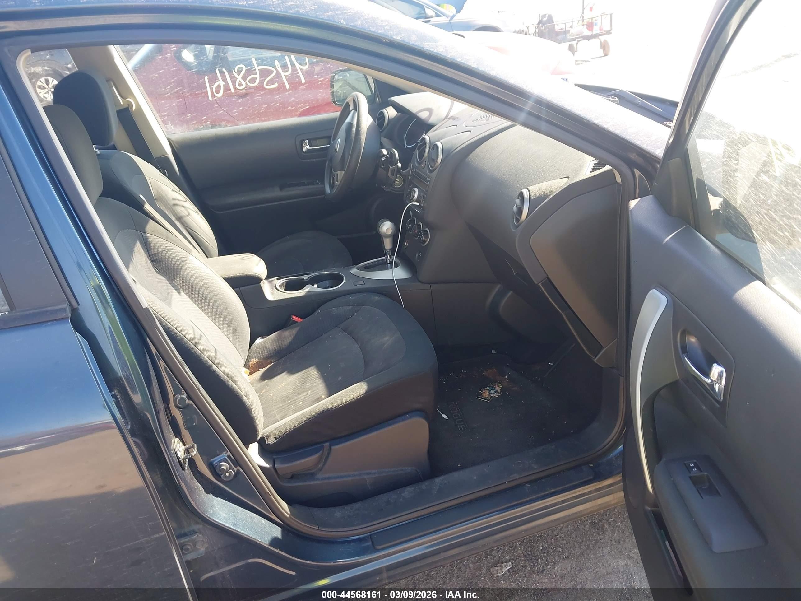 NISSAN ROGUE image 5