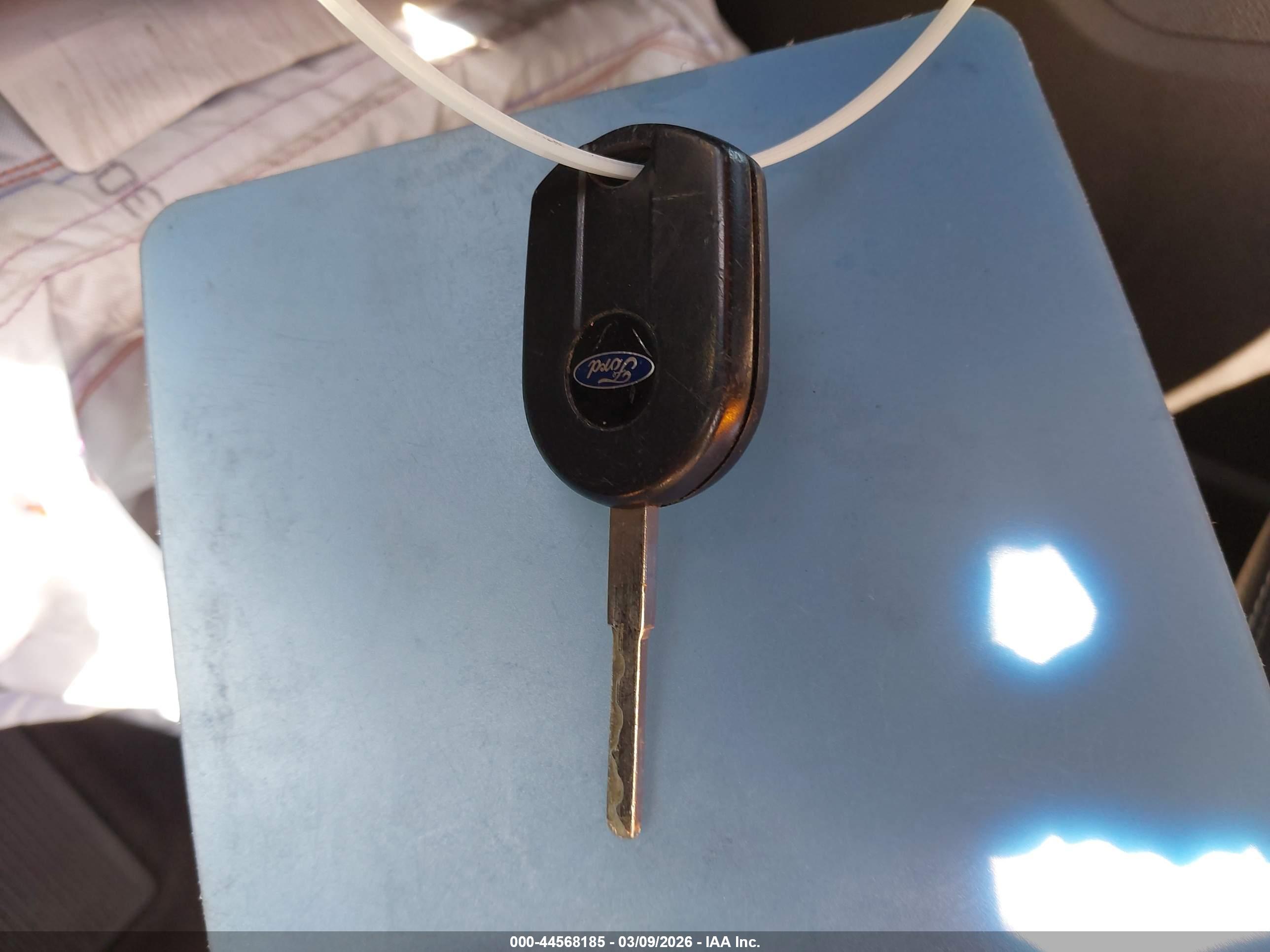 FORD ESCAPE image 11