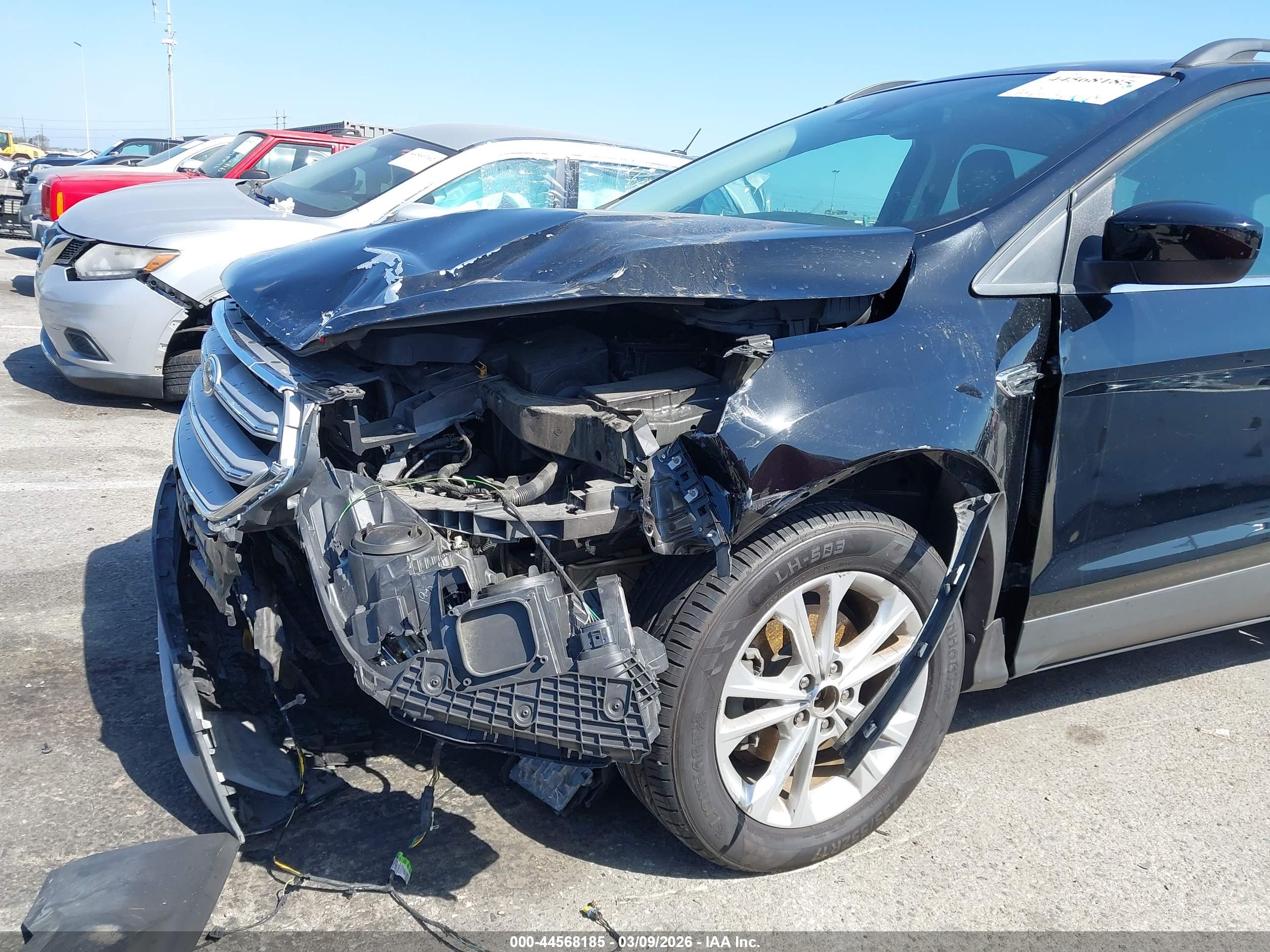 FORD ESCAPE image 6