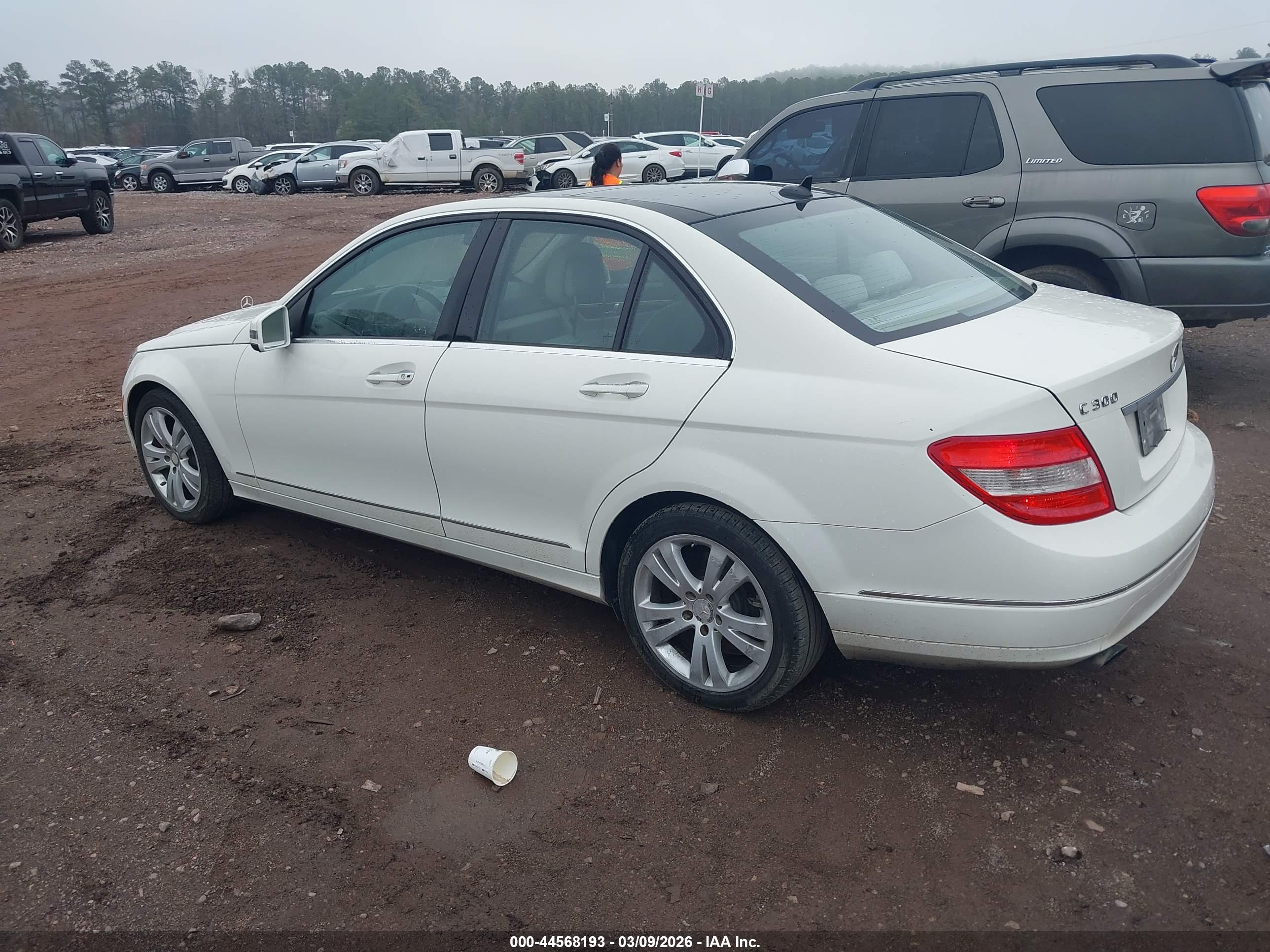 MERCEDES-BENZ C image 3