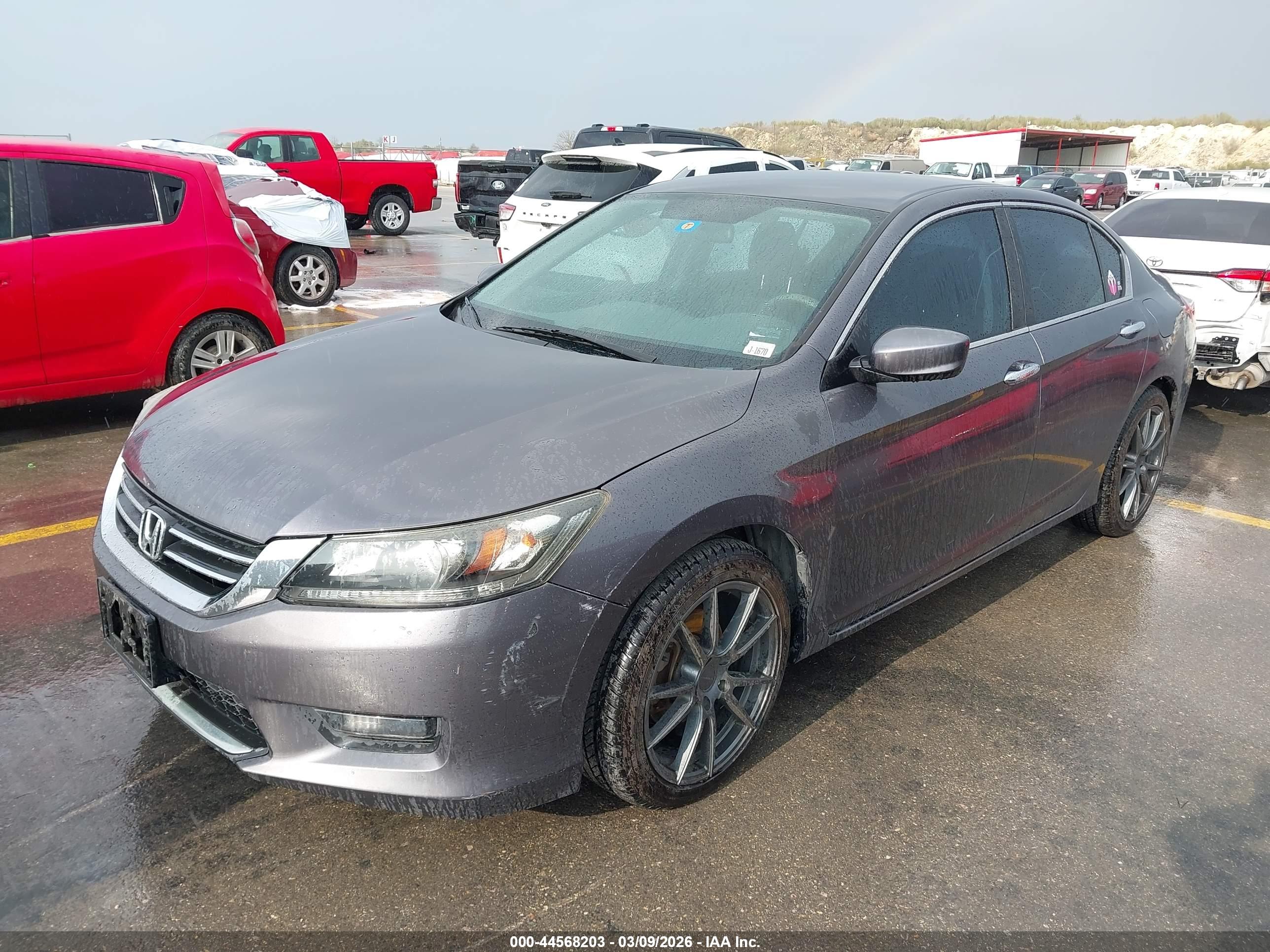 HONDA ACCORD image 2