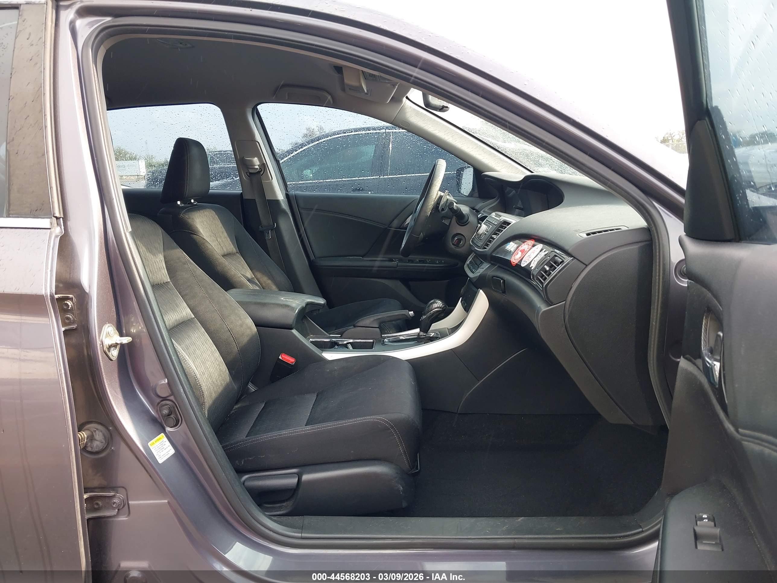 HONDA ACCORD image 5